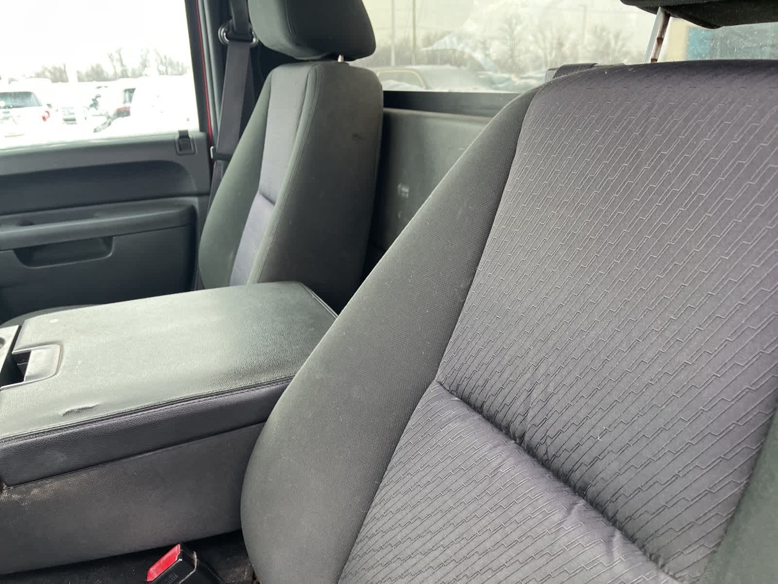 Thumbnail: 2014 Chevrolet Silverado 2500 - 26