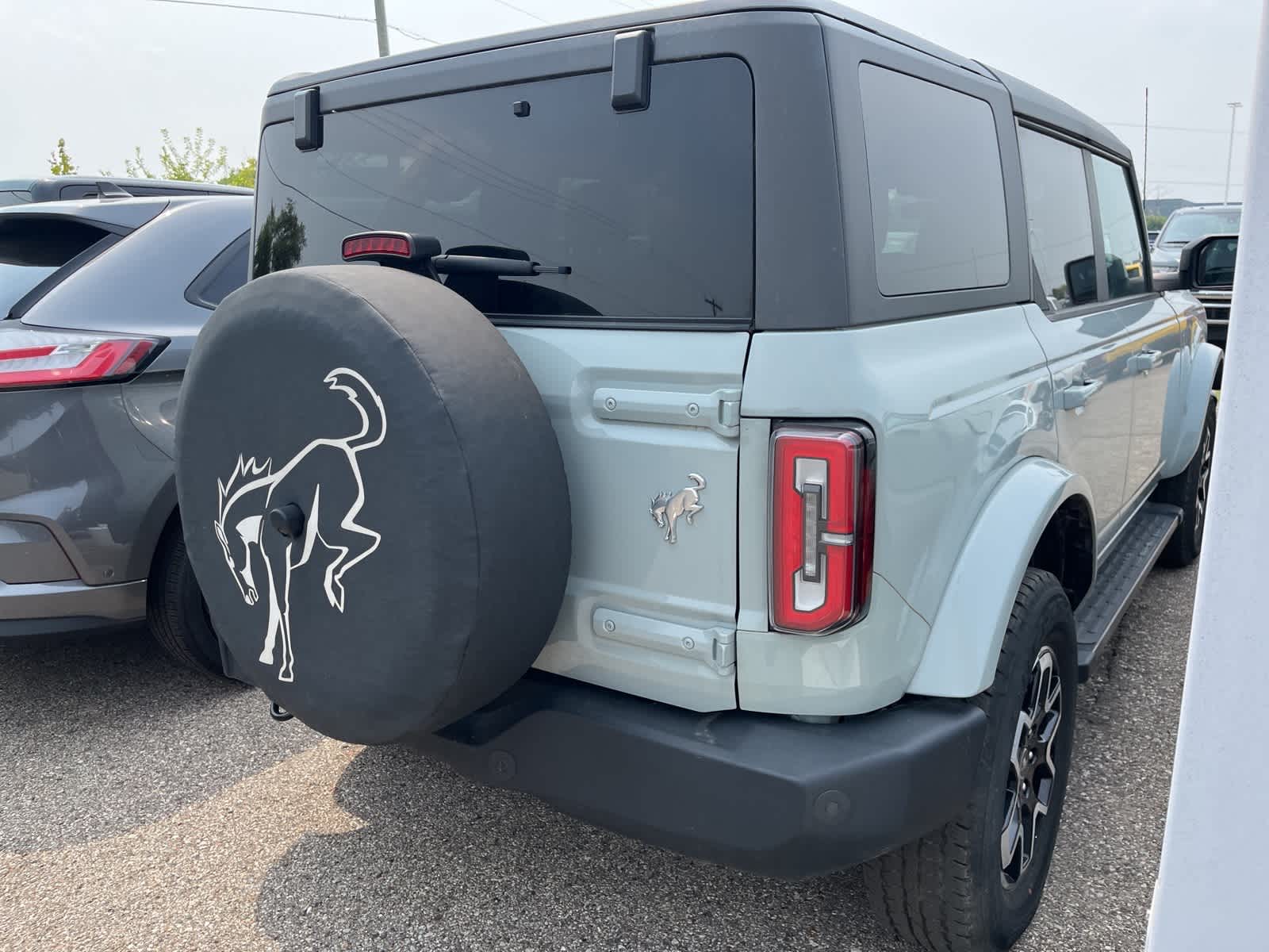 Thumbnail: 2022 Ford Bronco - 12