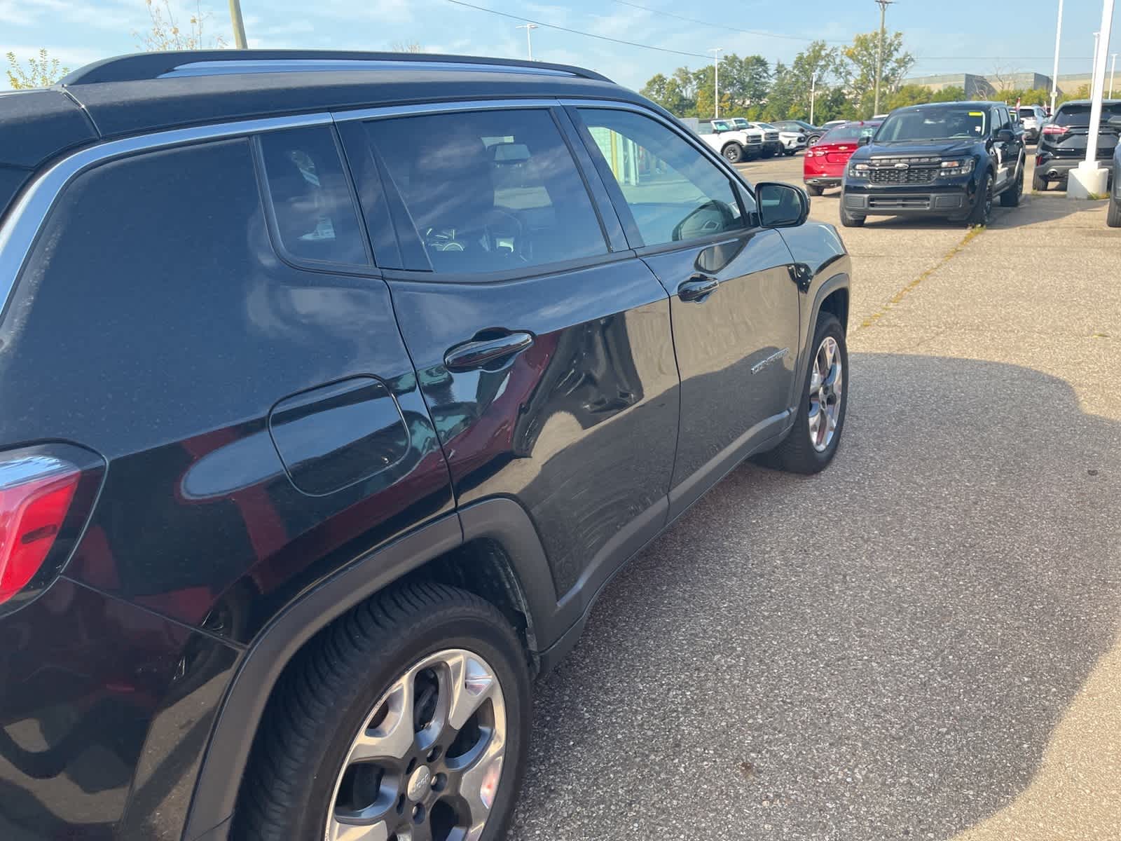 Thumbnail: 2020 Jeep Compass - 14