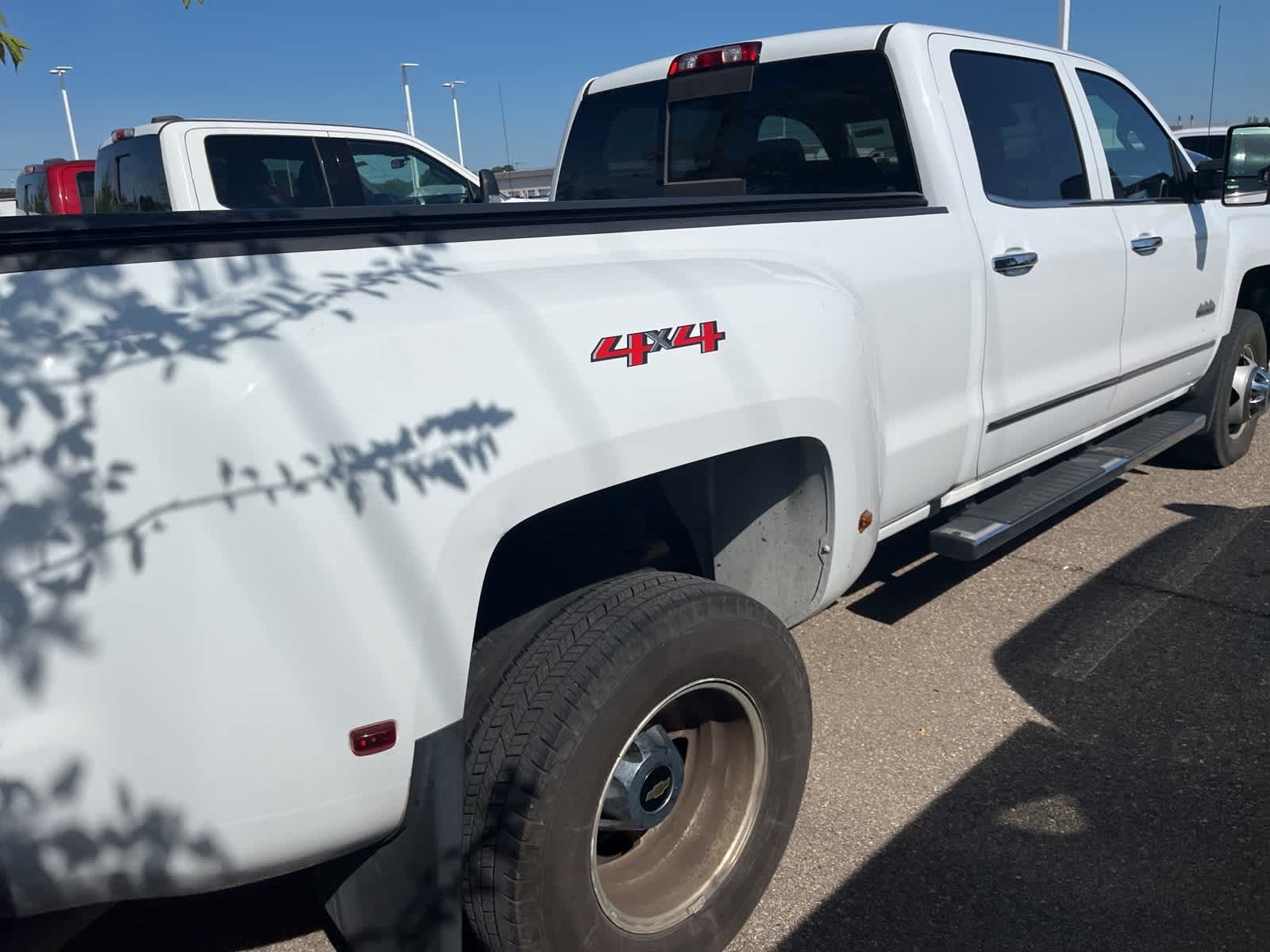 Thumbnail: 2019 Chevrolet Silverado 3500 - 13