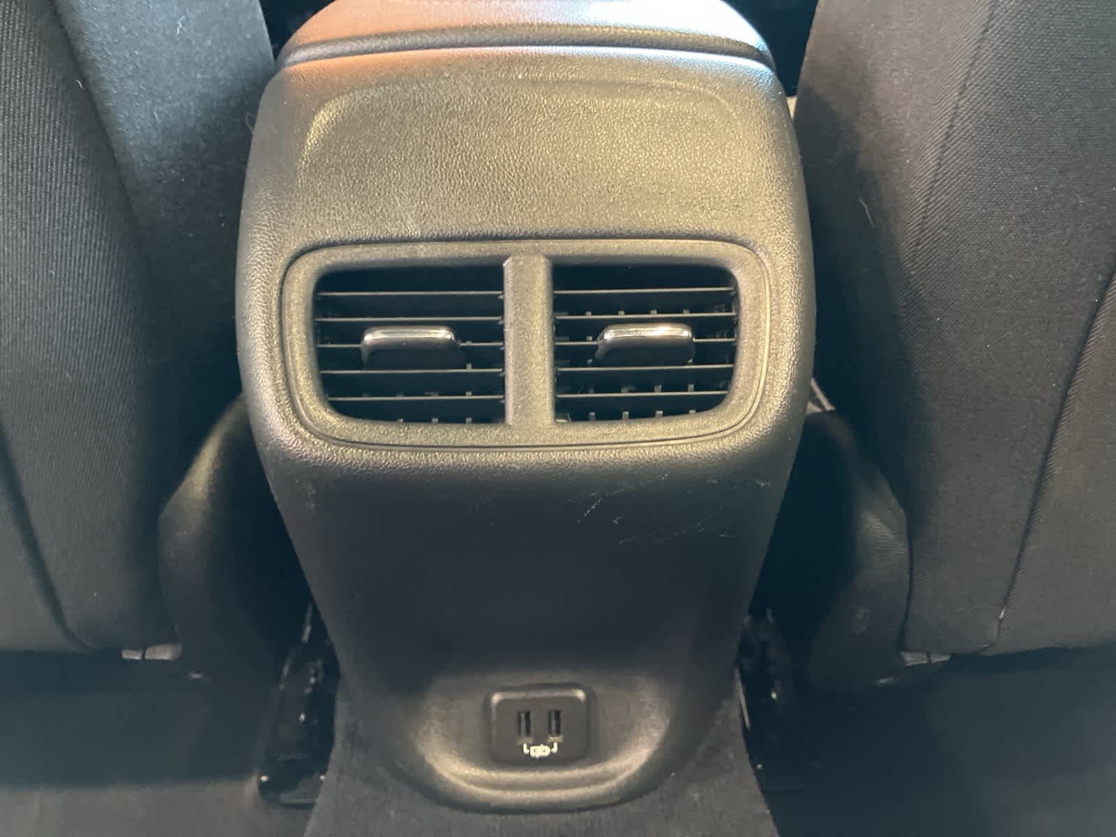 Thumbnail: 2018 Buick Regal - 25