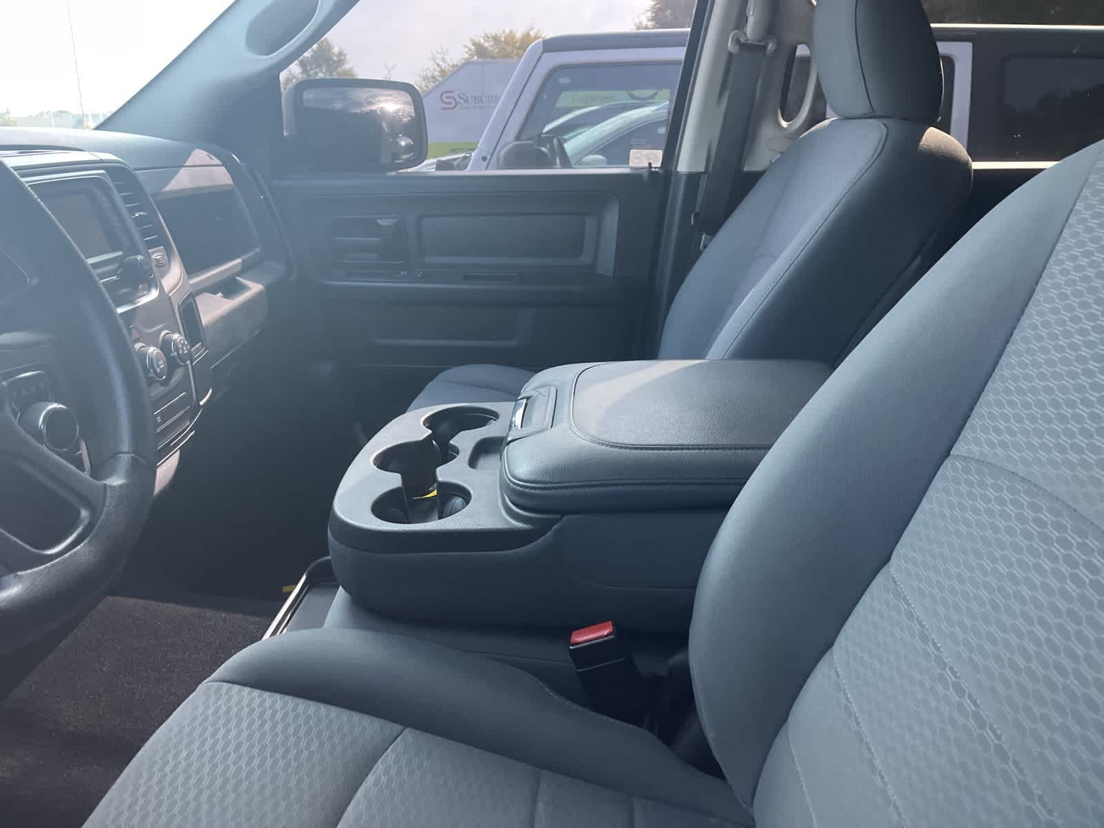 Thumbnail: 2019 RAM 1500 Classic - 24
