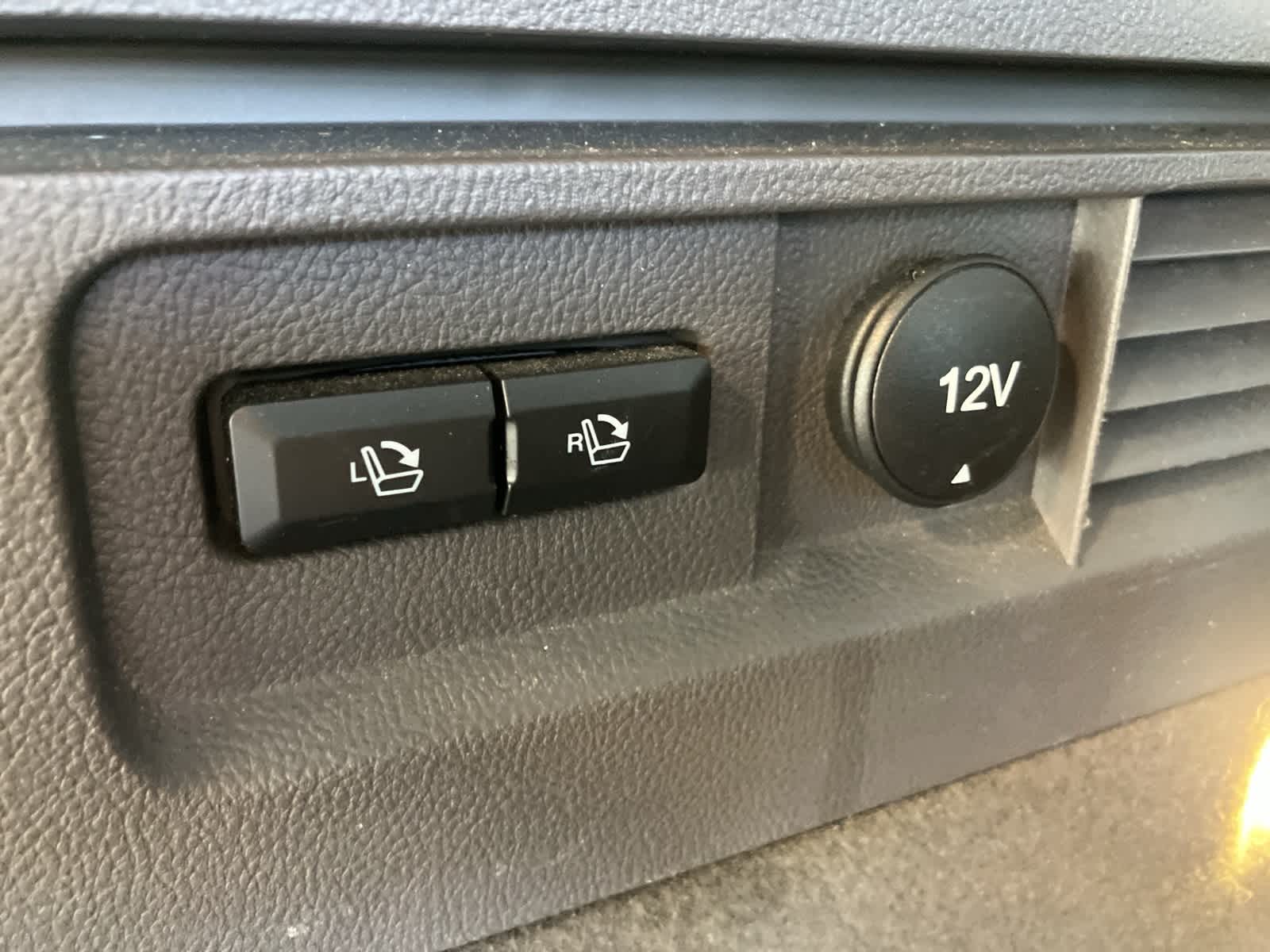 Thumbnail: 2016 Lincoln MKX - 26