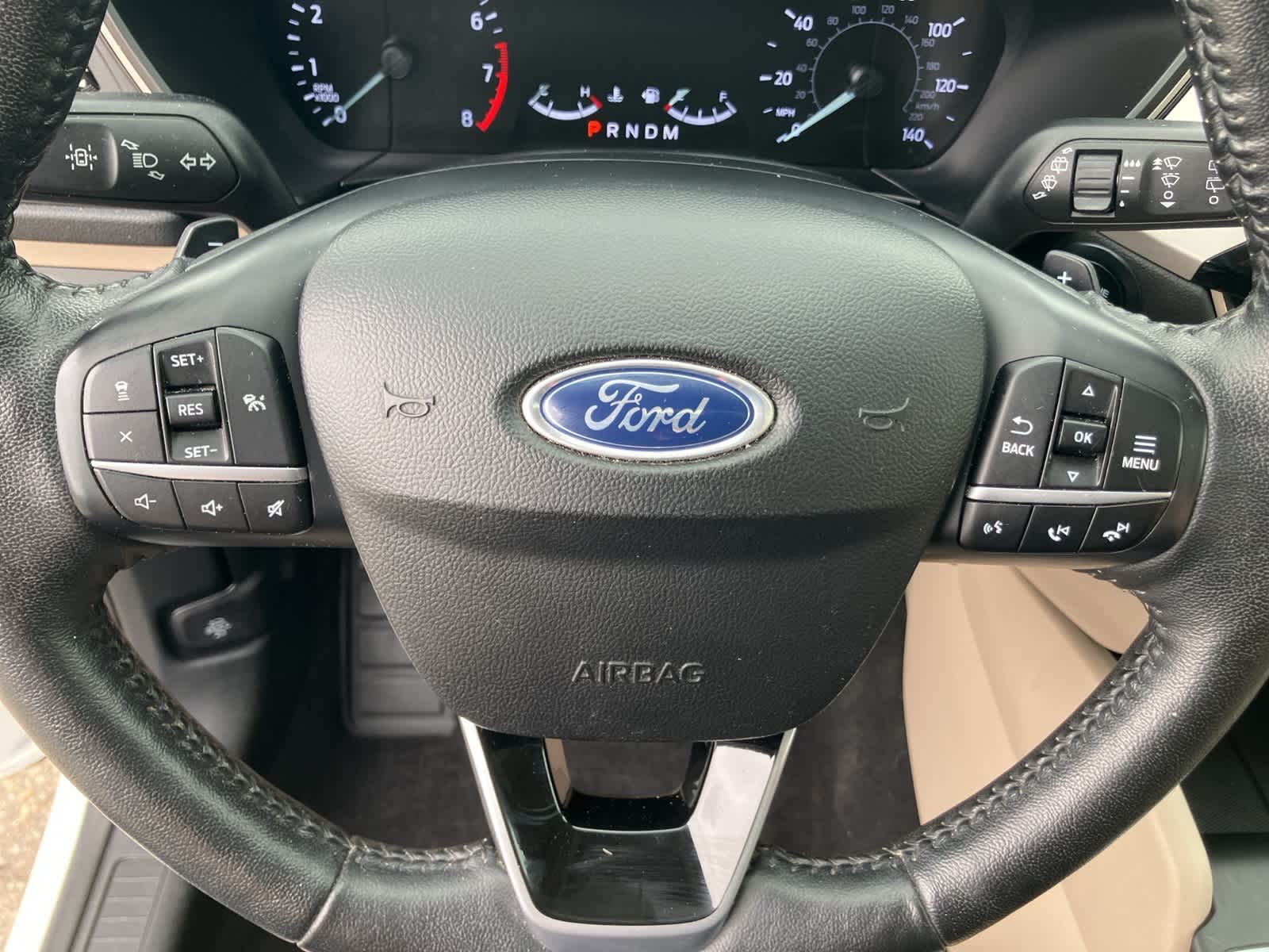 2020 Ford Escape SEL 16