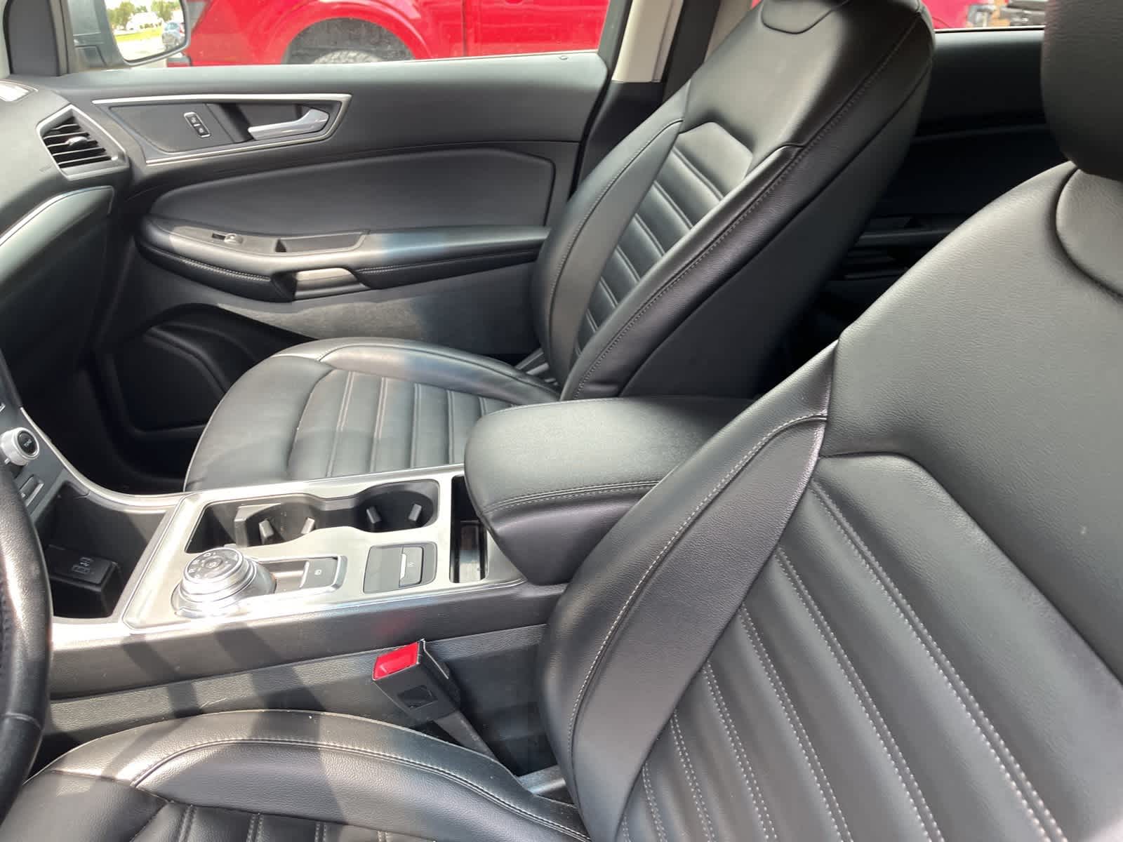 Thumbnail: 2022 Ford Edge - 23