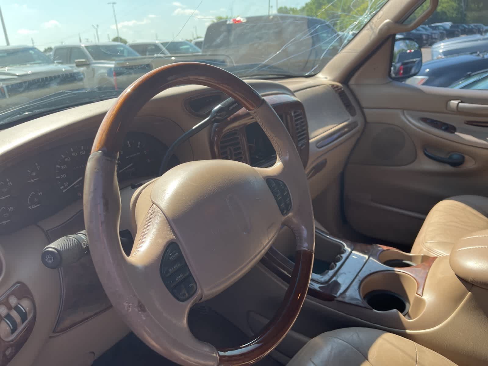 Thumbnail: 1998 Lincoln Navigator - 25