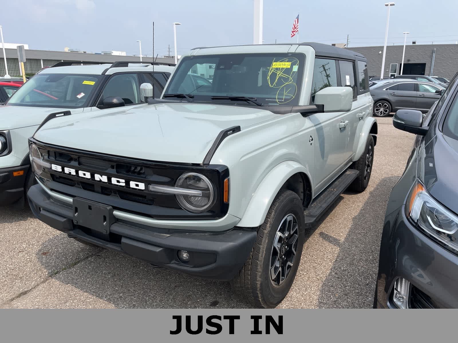 Thumbnail: 2022 Ford Bronco - 1