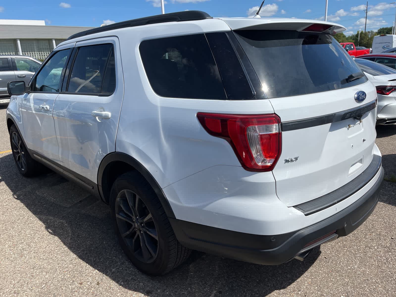 Thumbnail: 2018 Ford Explorer - 8
