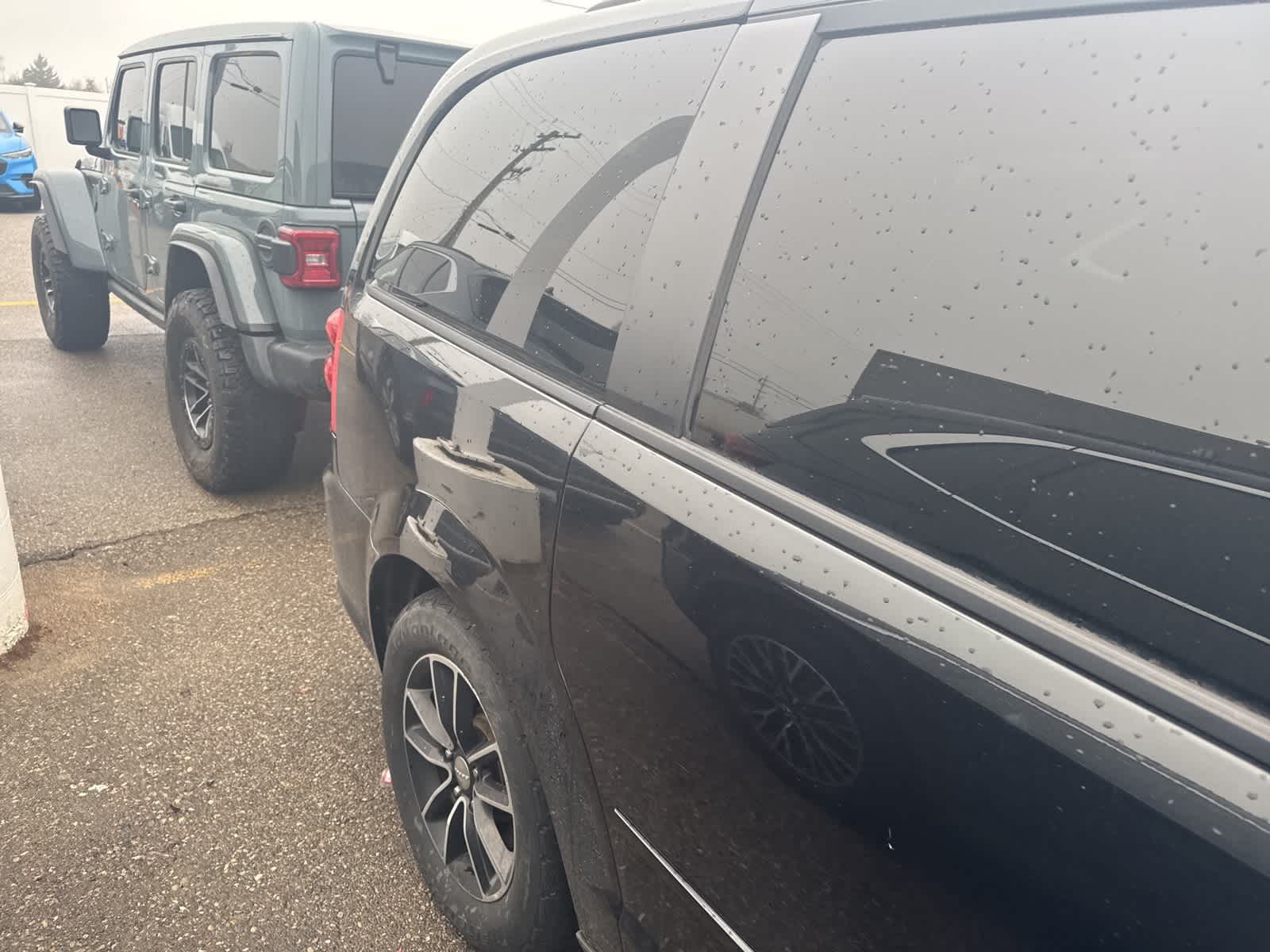 Thumbnail: 2015 Dodge Grand Caravan - 11