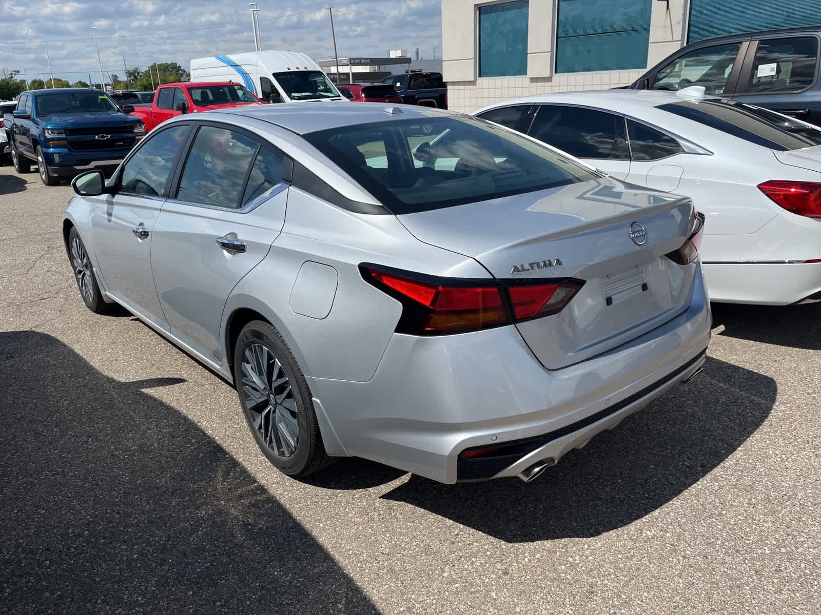 Thumbnail: 2024 Nissan Altima - 7