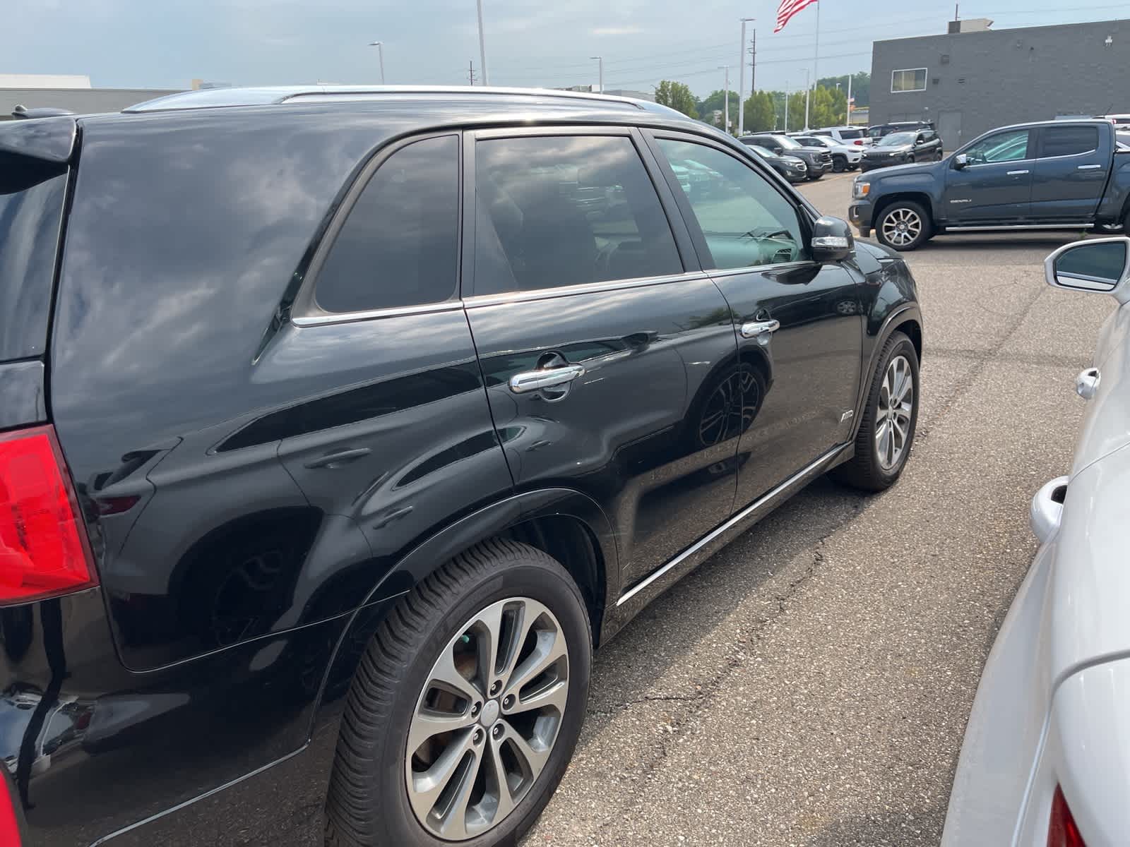 Thumbnail: 2015 Kia Sorento - 16