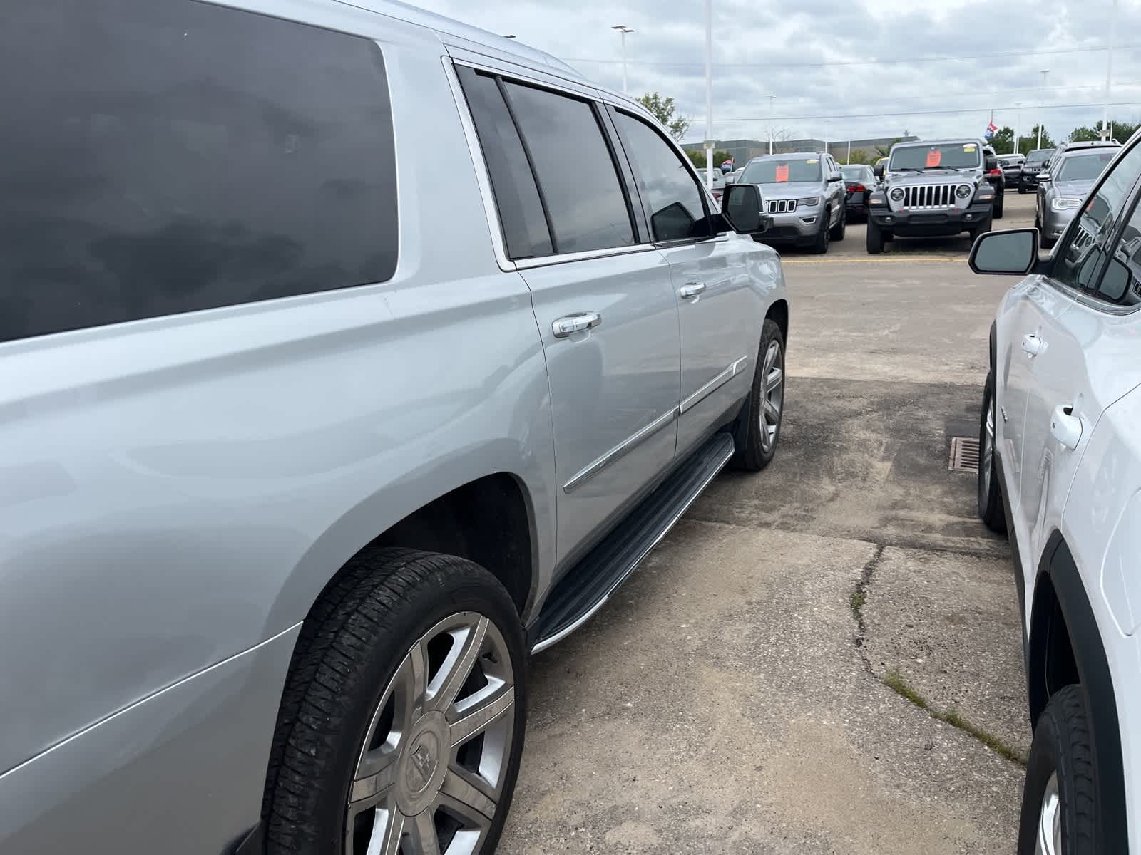 Thumbnail: 2020 Cadillac Escalade - 15