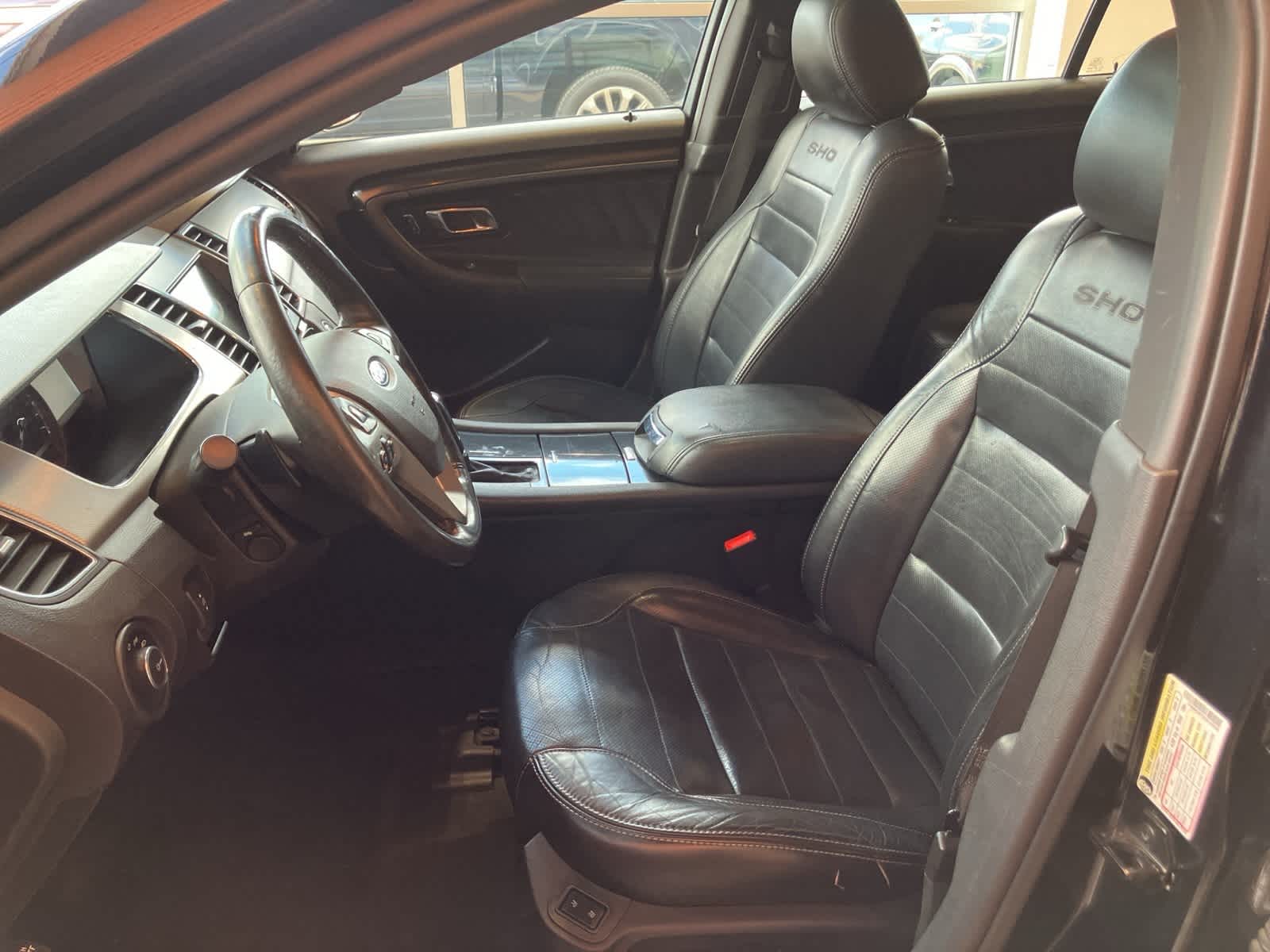 2016 Ford Taurus SHO 9