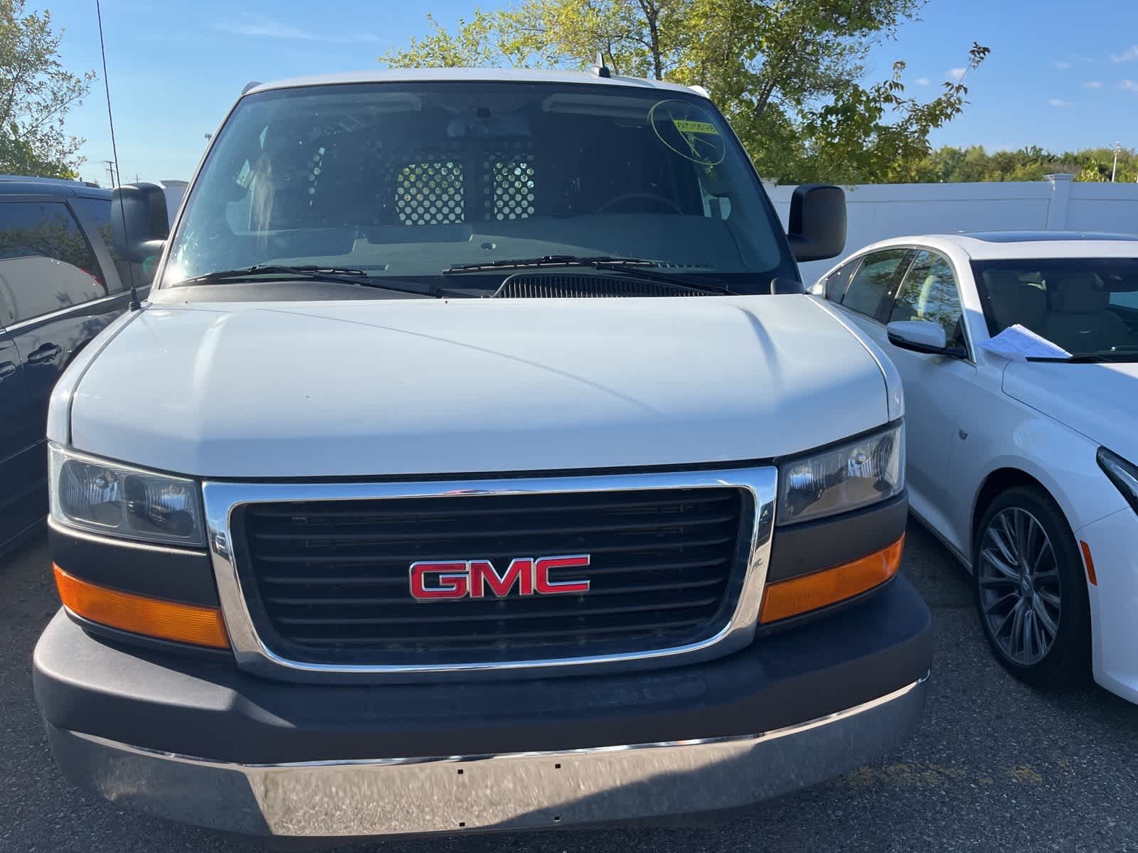 Thumbnail: 2023 GMC Savana - 21