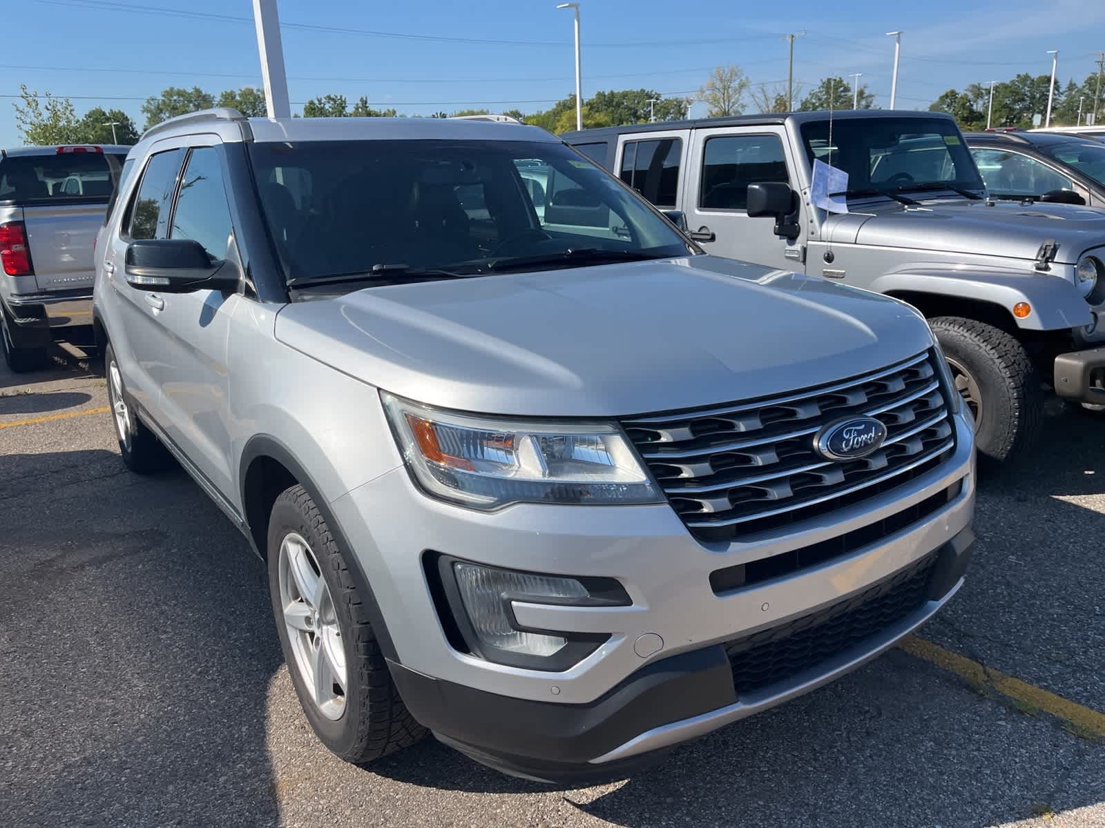 Thumbnail: 2017 Ford Explorer - 20