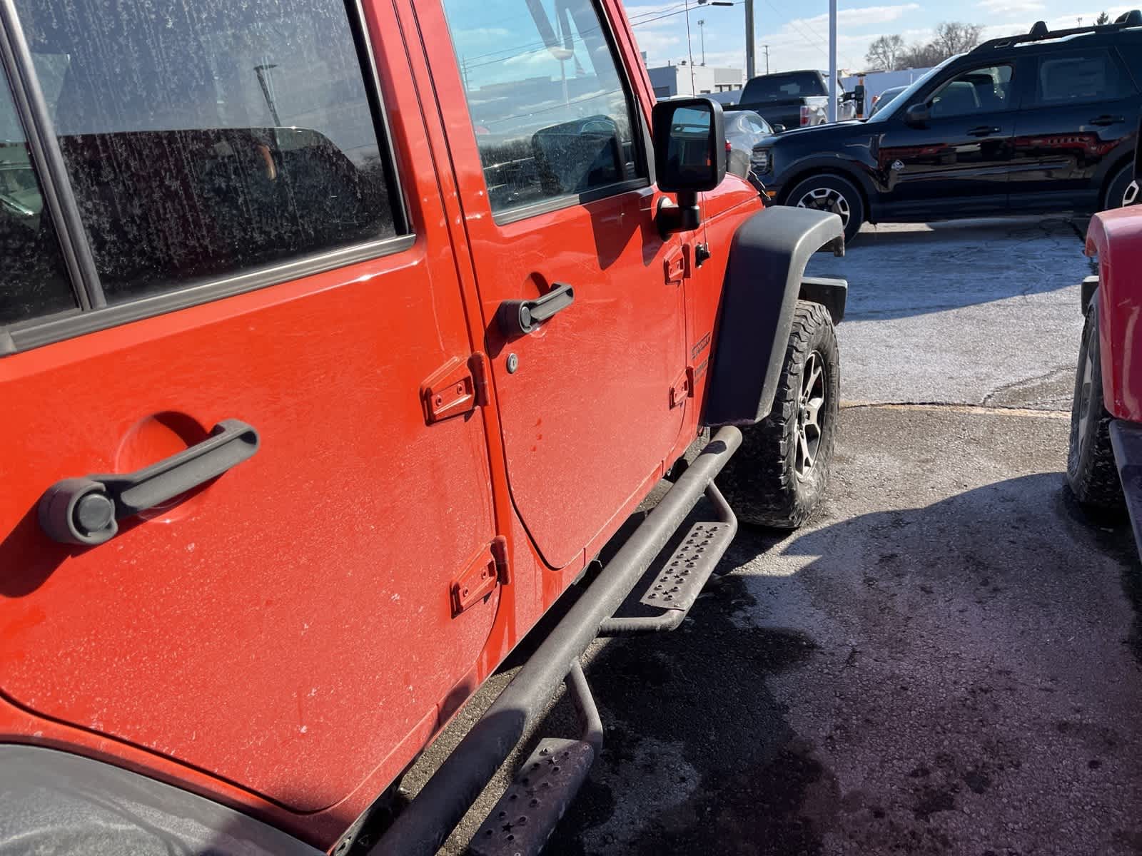 Thumbnail: 2015 Jeep Wrangler - 17