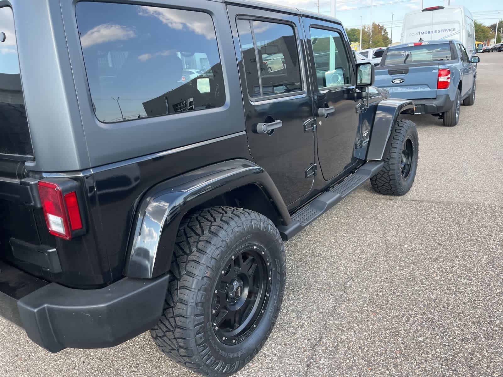 Thumbnail: 2019 Jeep Wrangler - 13
