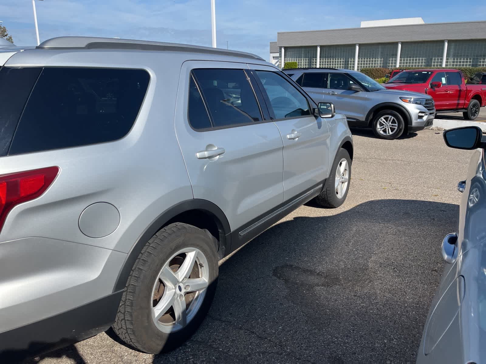 Thumbnail: 2017 Ford Explorer - 15