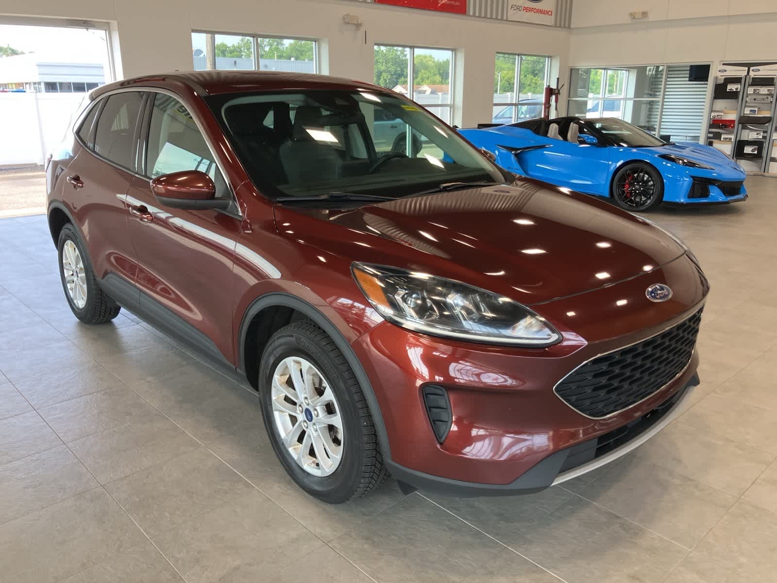 Thumbnail: 2021 Ford Escape - 3