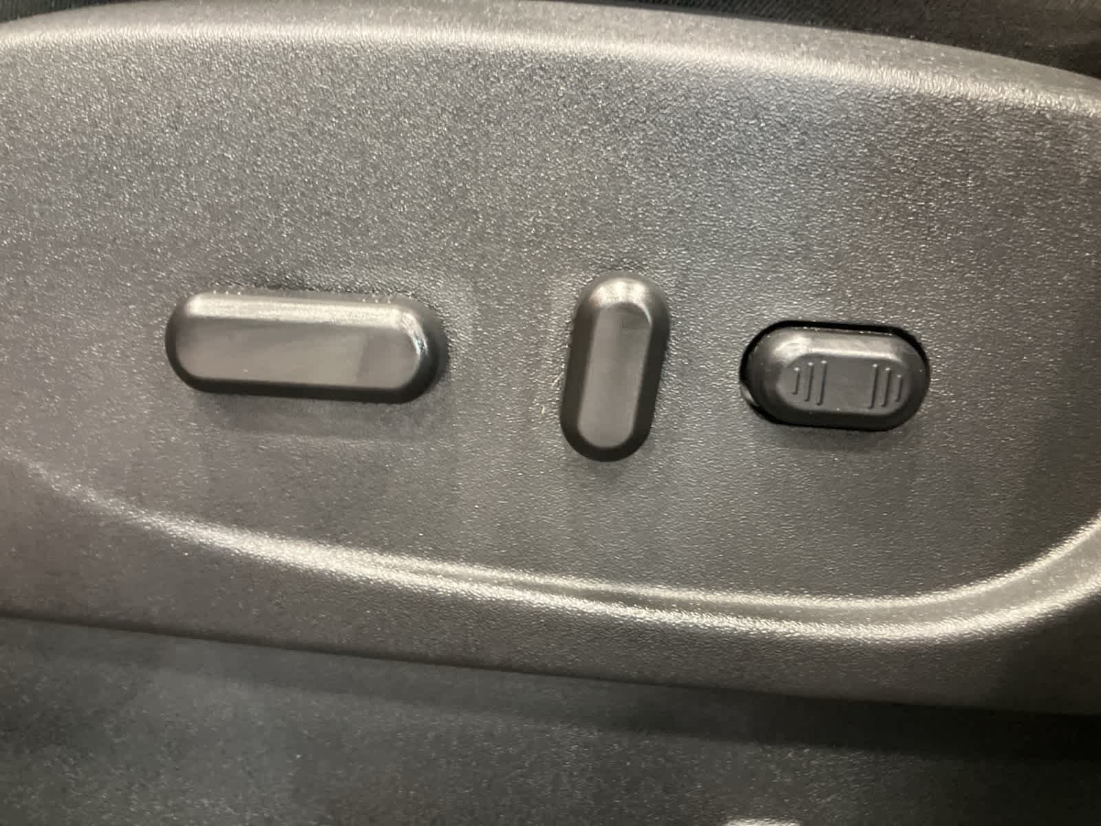 Thumbnail: 2017 Ford Escape - 12