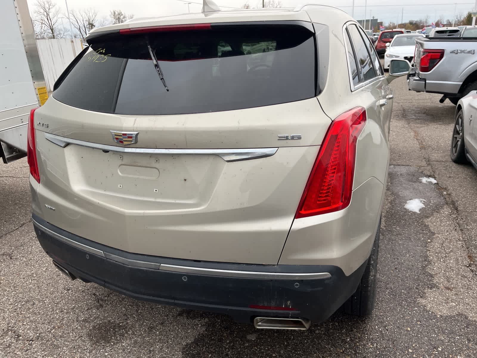 Thumbnail: 2017 Cadillac XT5 - 14