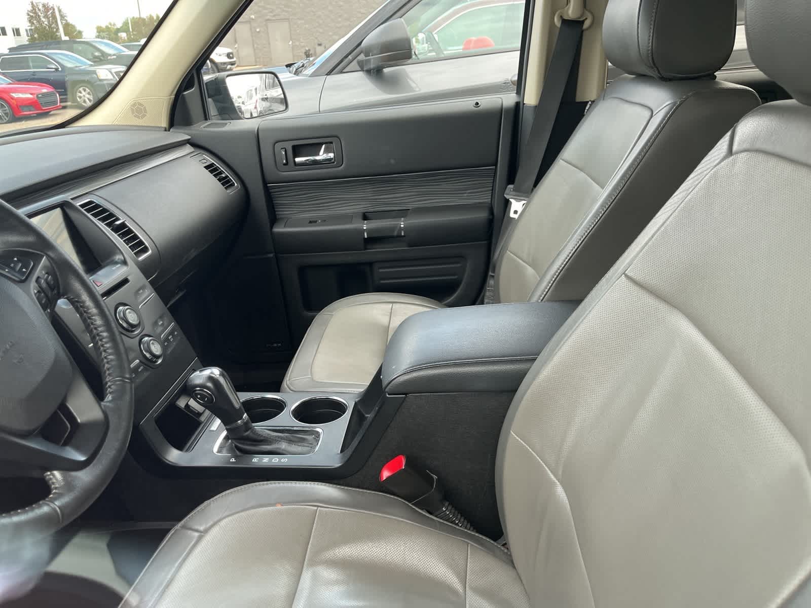 Thumbnail: 2019 Ford Flex - 23