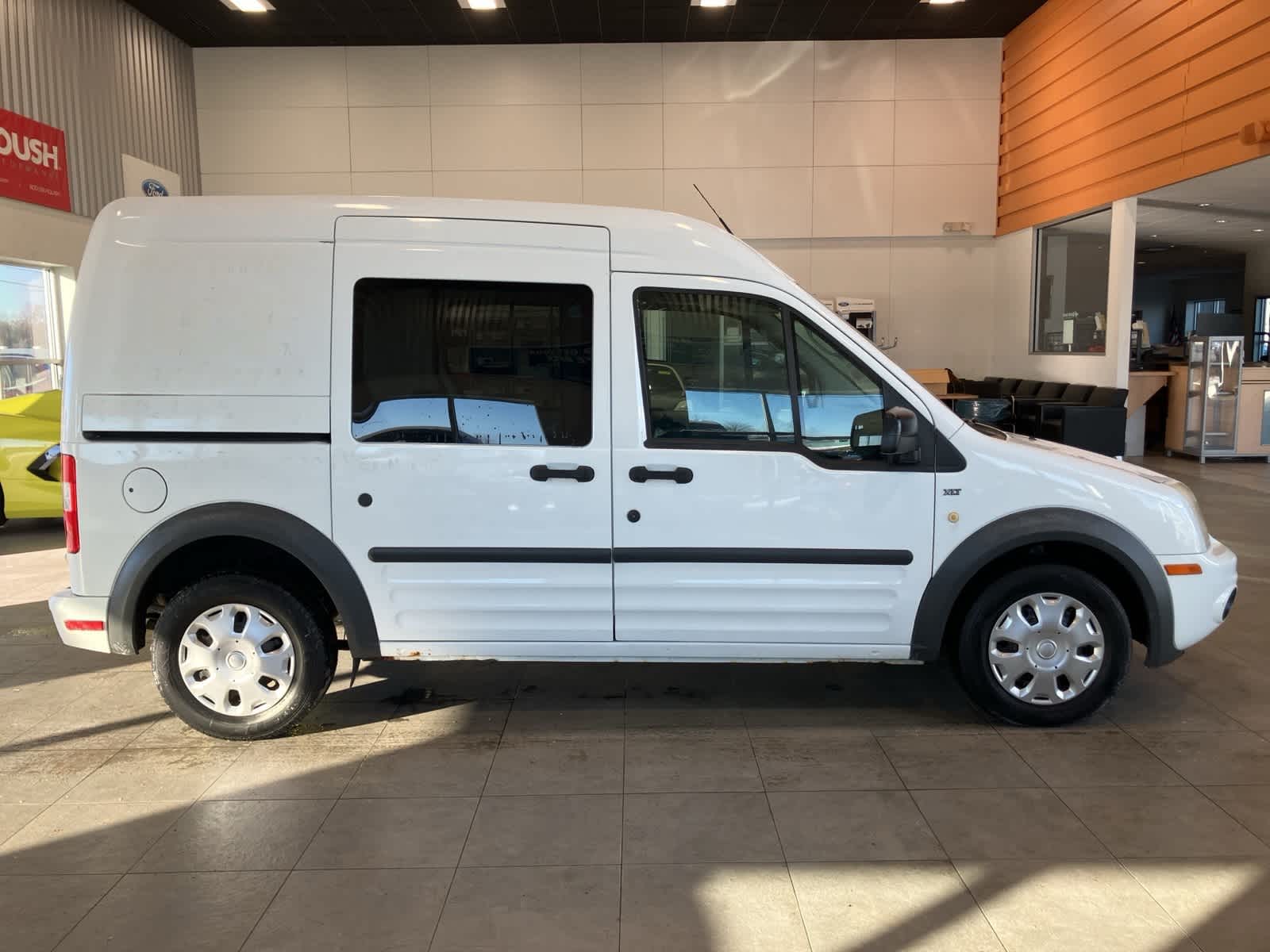 Thumbnail: 2013 Ford Transit Series - 4