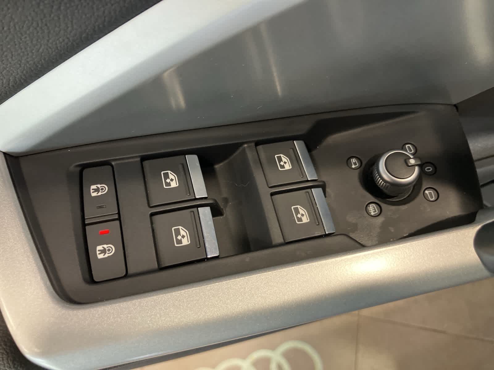 Thumbnail: 2022 Audi Q3 - 17