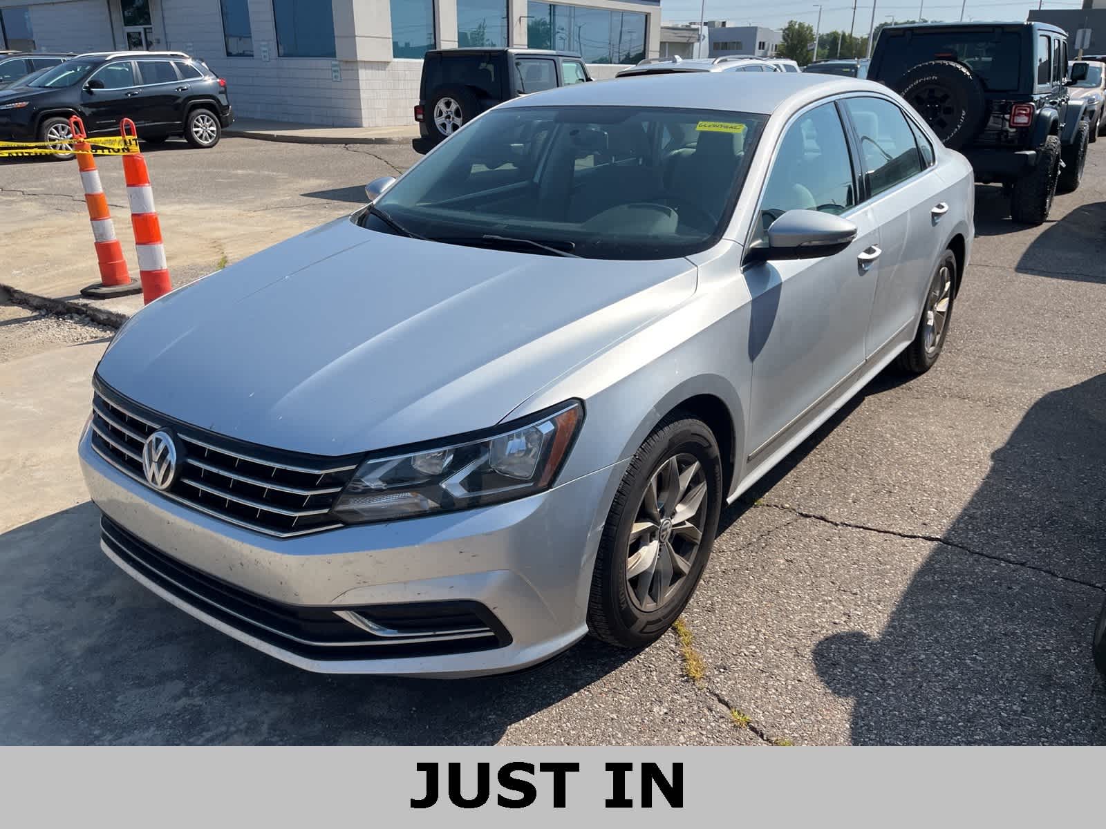 2016 Volkswagen Passat S -
                  Sterling Heights, MI
