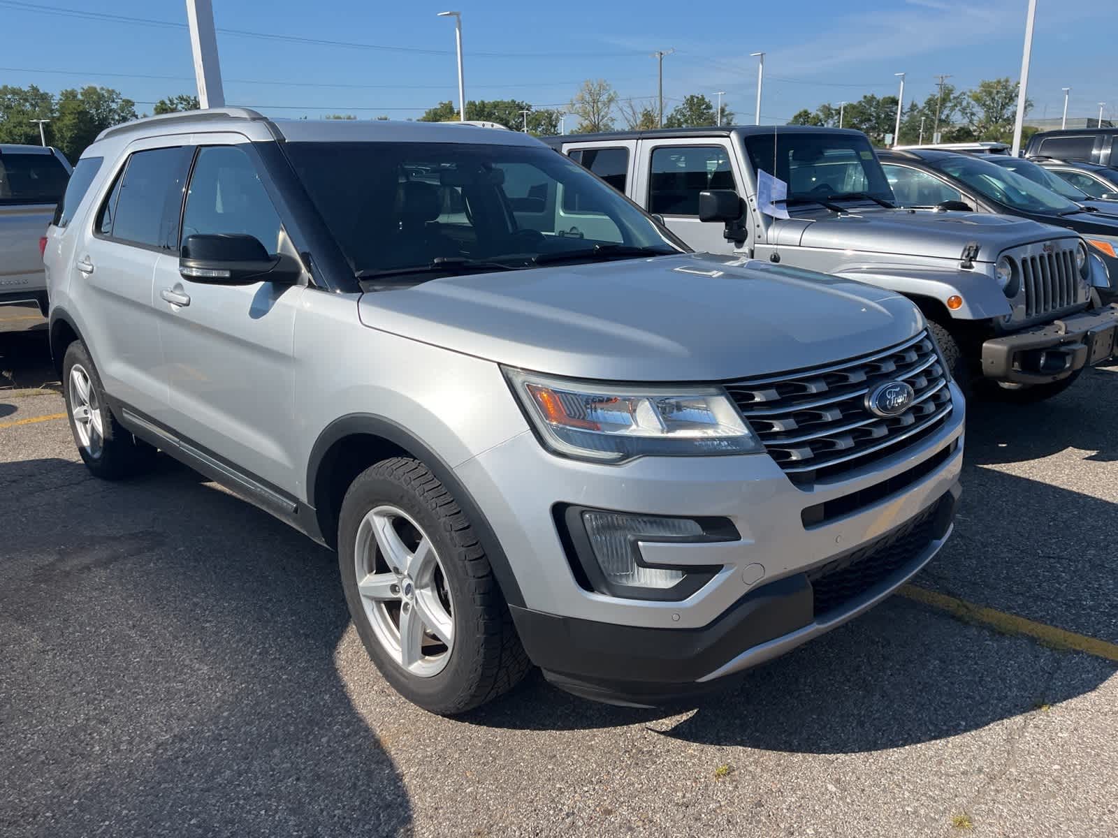 Thumbnail: 2017 Ford Explorer - 19