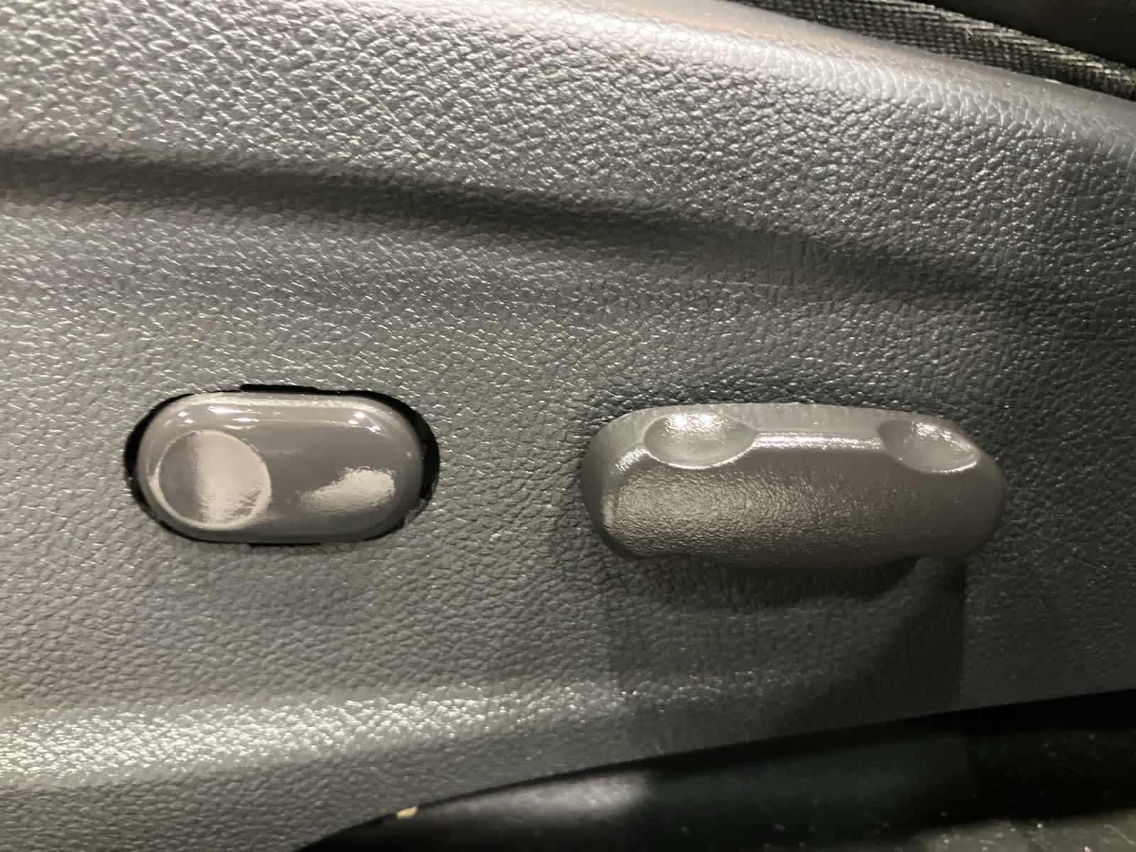 Thumbnail: 2018 Chevrolet Trax - 11