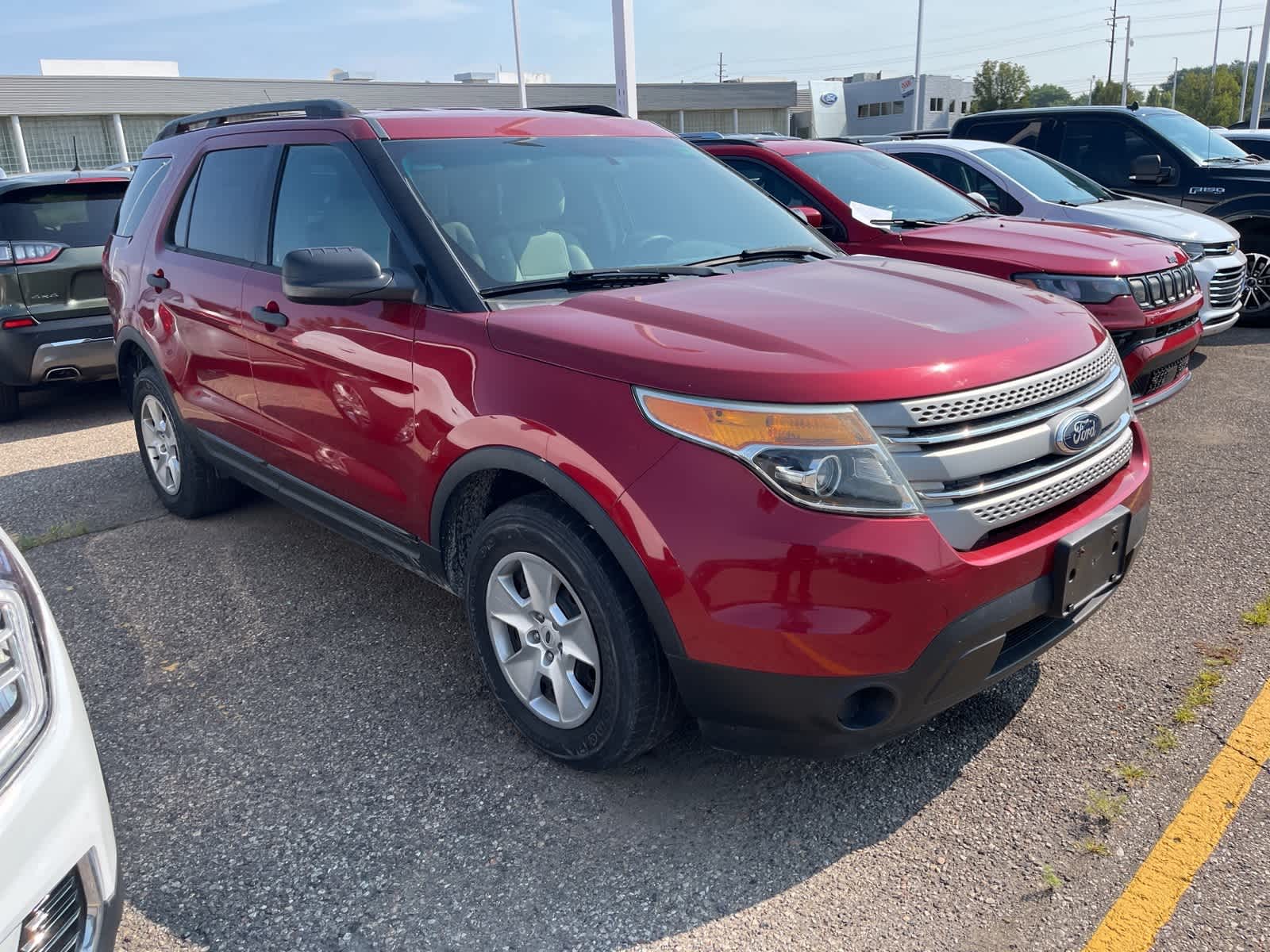 Thumbnail: 2013 Ford Explorer - 17