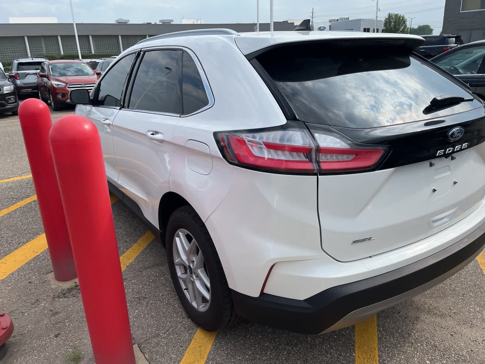 Thumbnail: 2022 Ford Edge - 9