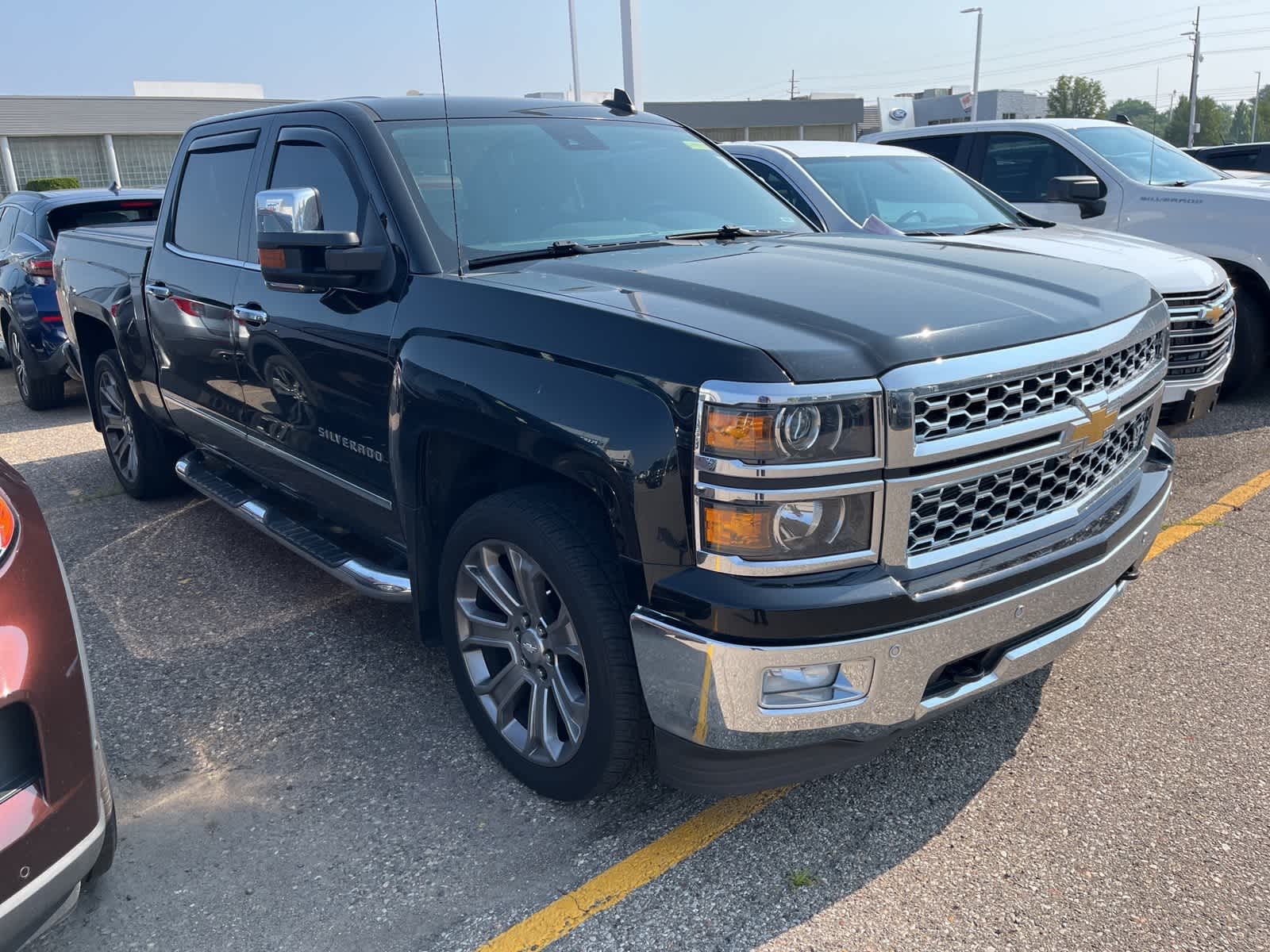 Thumbnail: 2015 Chevrolet Silverado 1500 - 18