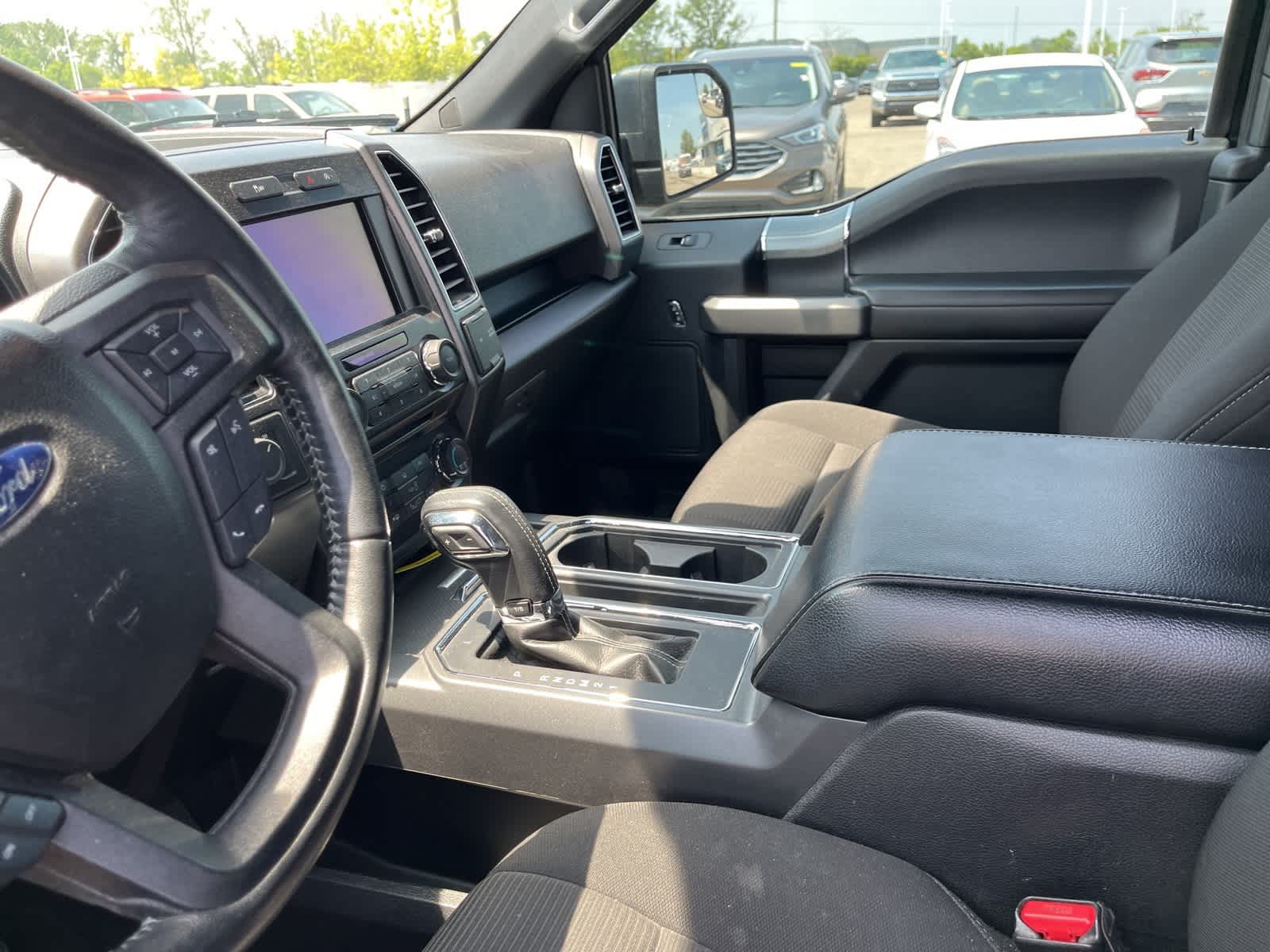 2017 Ford F-150 XLT 23