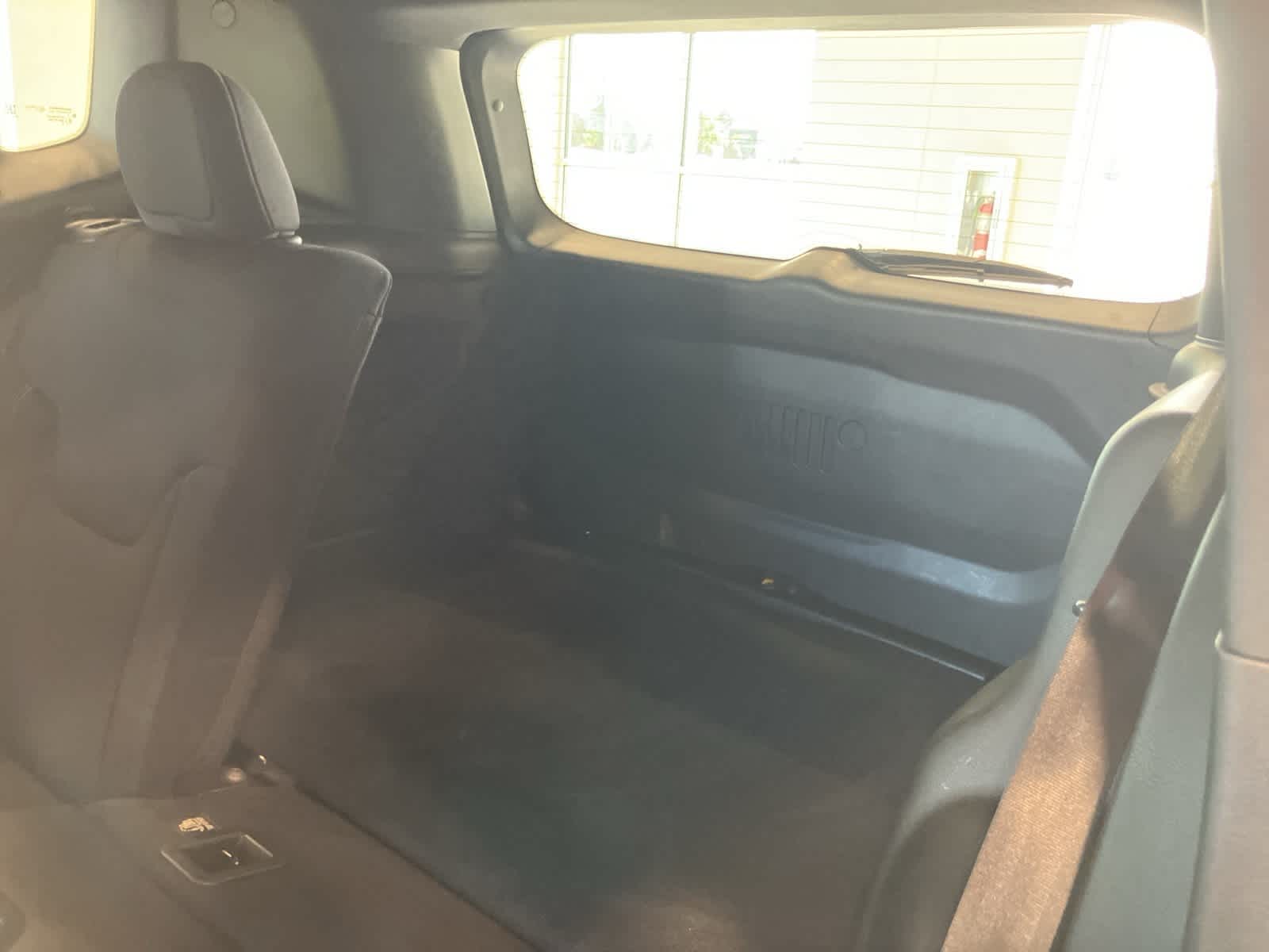 Thumbnail: 2022 Jeep Renegade - 25