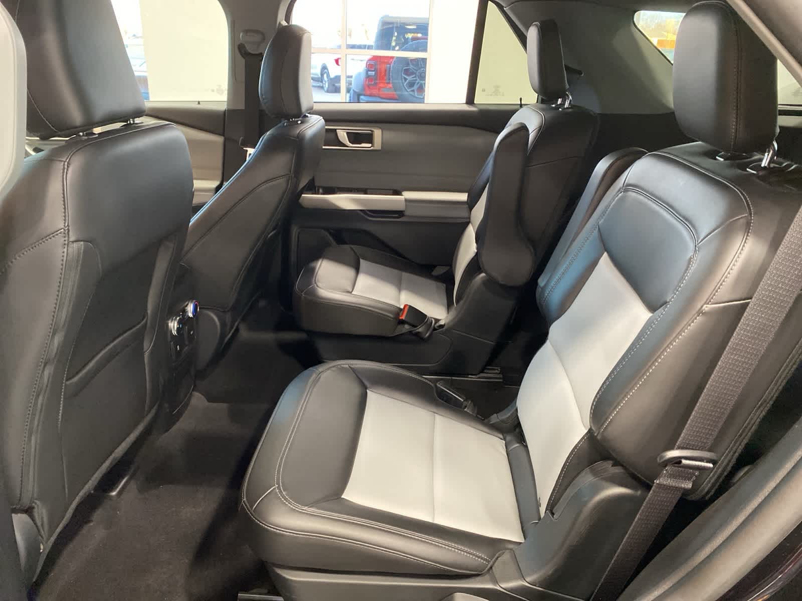 Thumbnail: 2023 Ford Explorer - 26