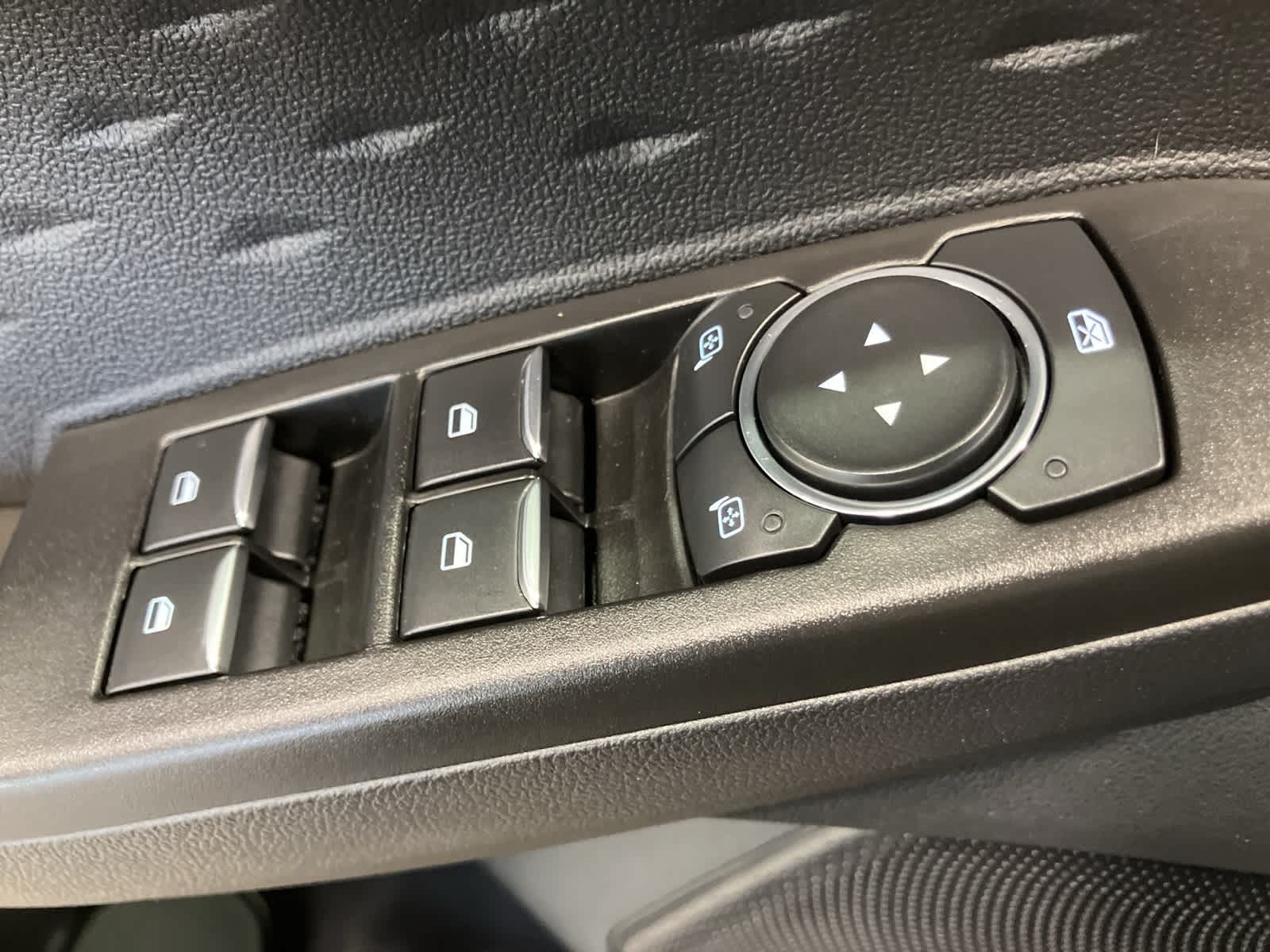 Thumbnail: 2020 Ford Escape - 13