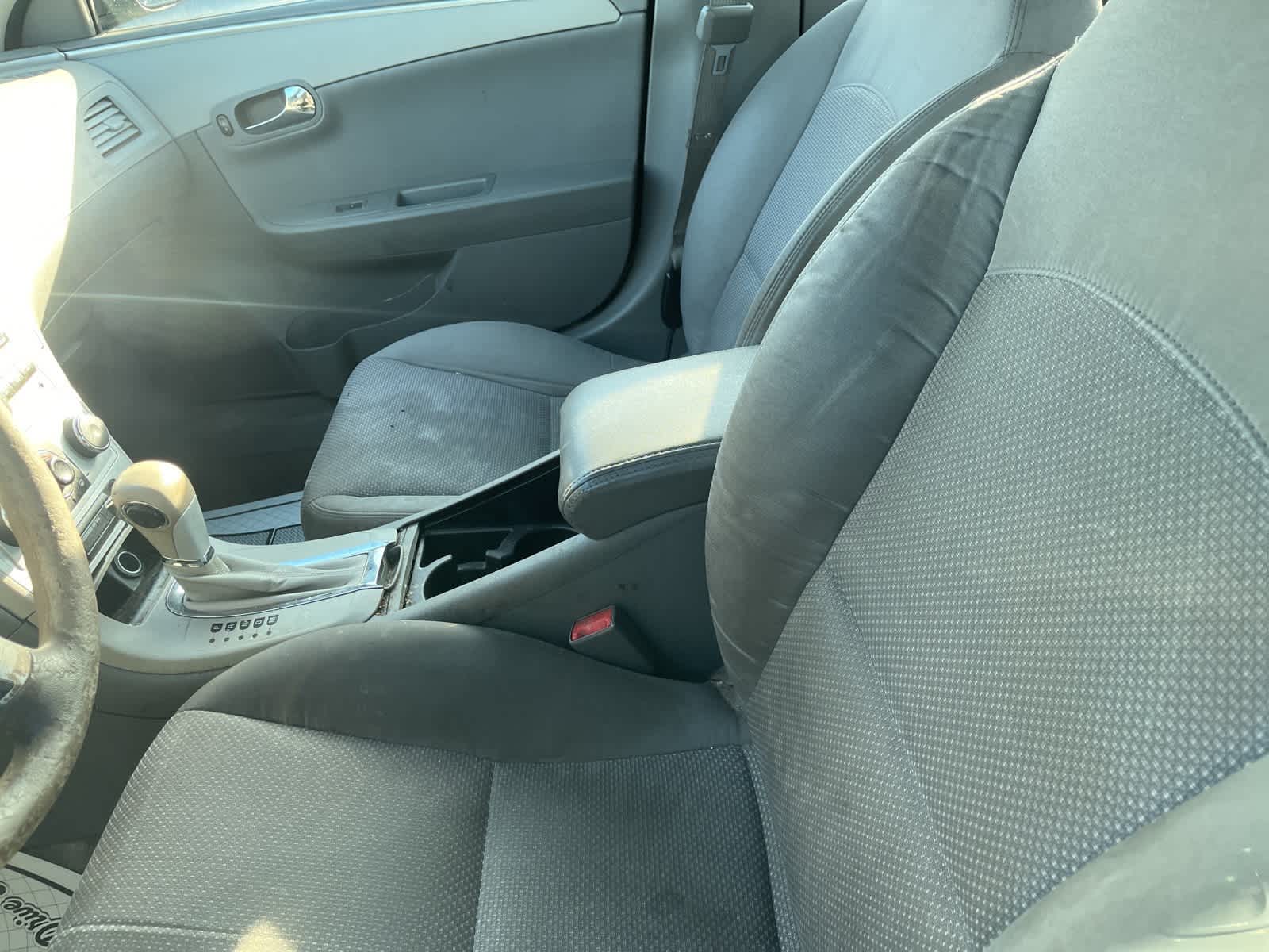 Thumbnail: 2012 Chevrolet Malibu - 21