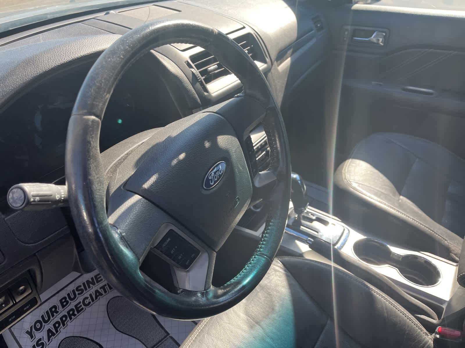 Thumbnail: 2010 Ford Fusion - 27