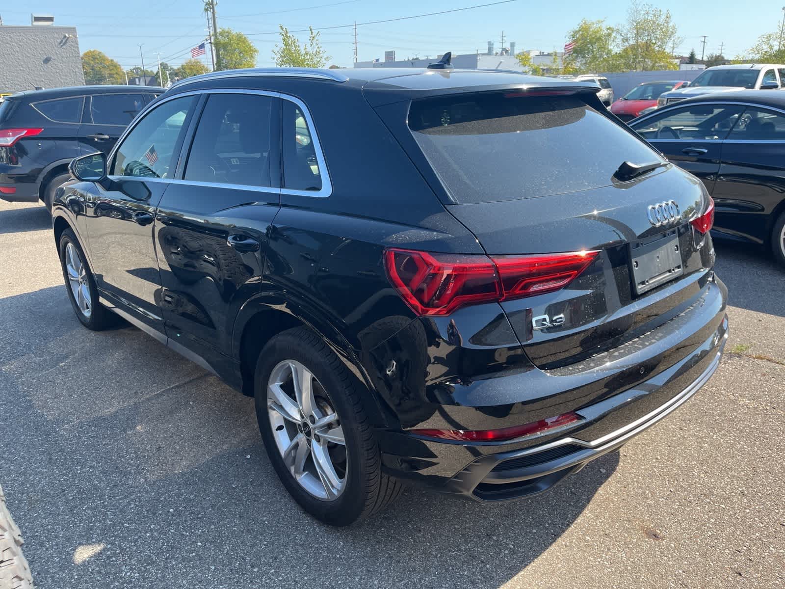 Thumbnail: 2022 Audi Q3 - 8