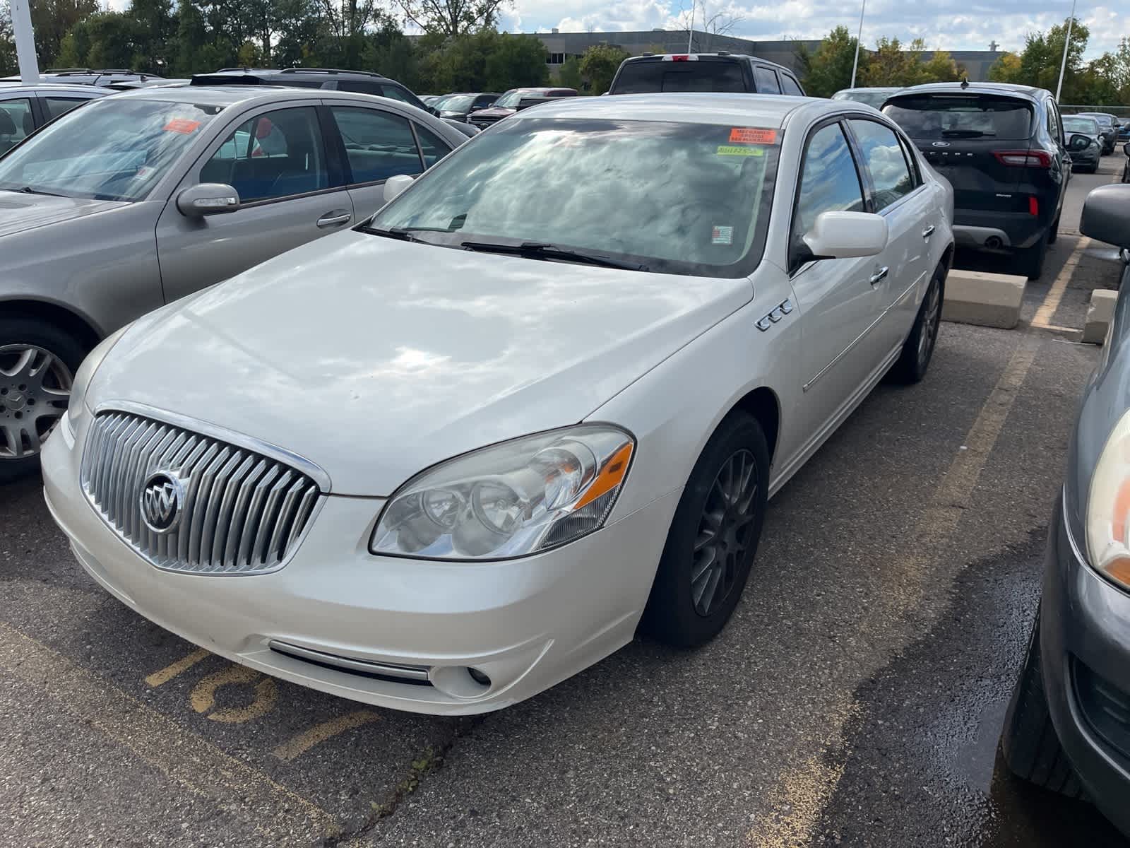 Thumbnail: 2010 Buick Lucerne - 2
