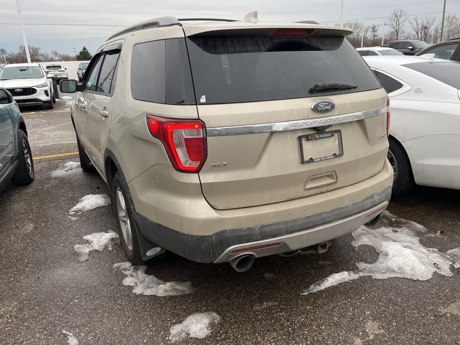 Thumbnail: 2017 Ford Explorer - 10