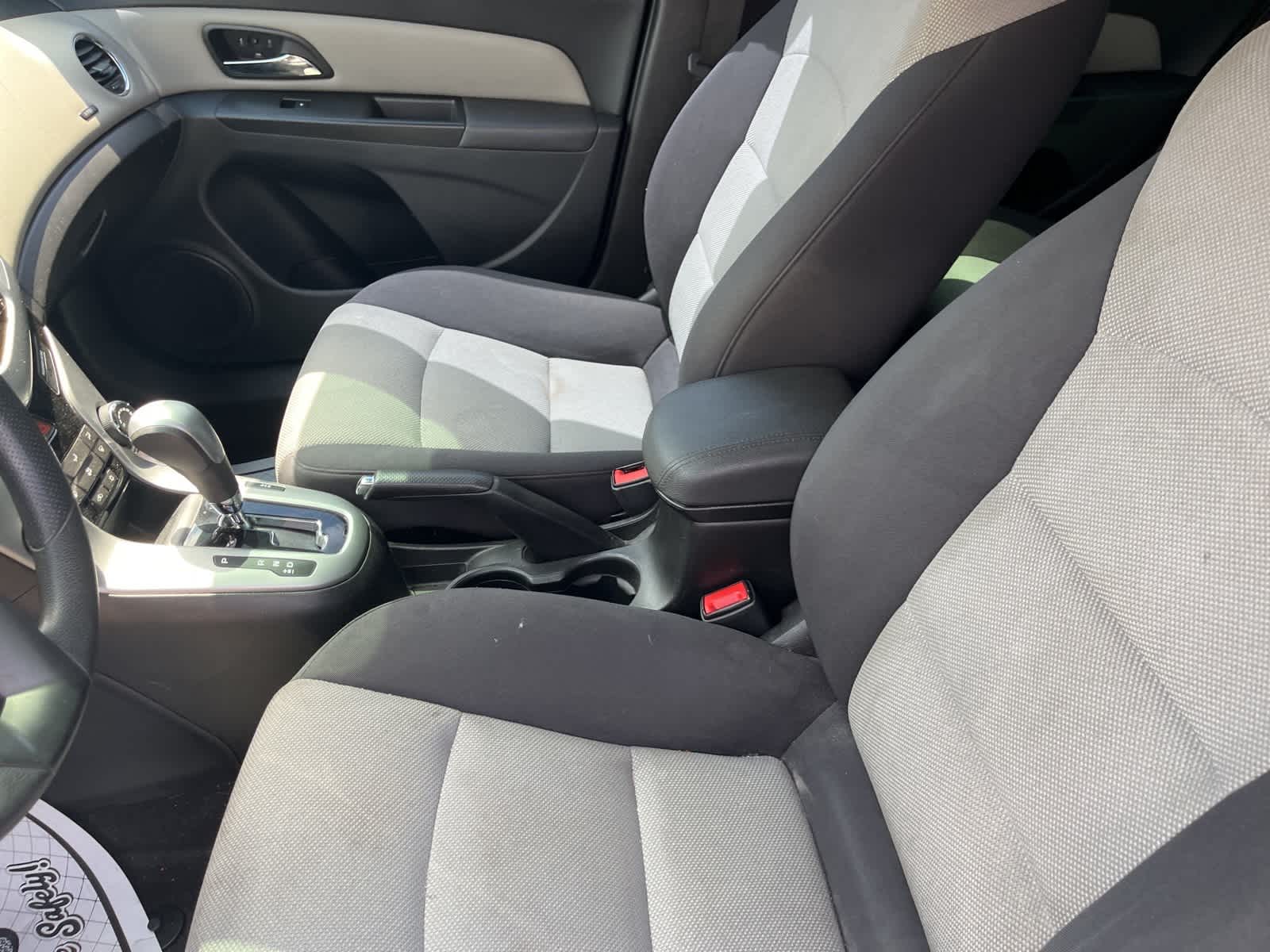 Thumbnail: 2014 Chevrolet Cruze - 21