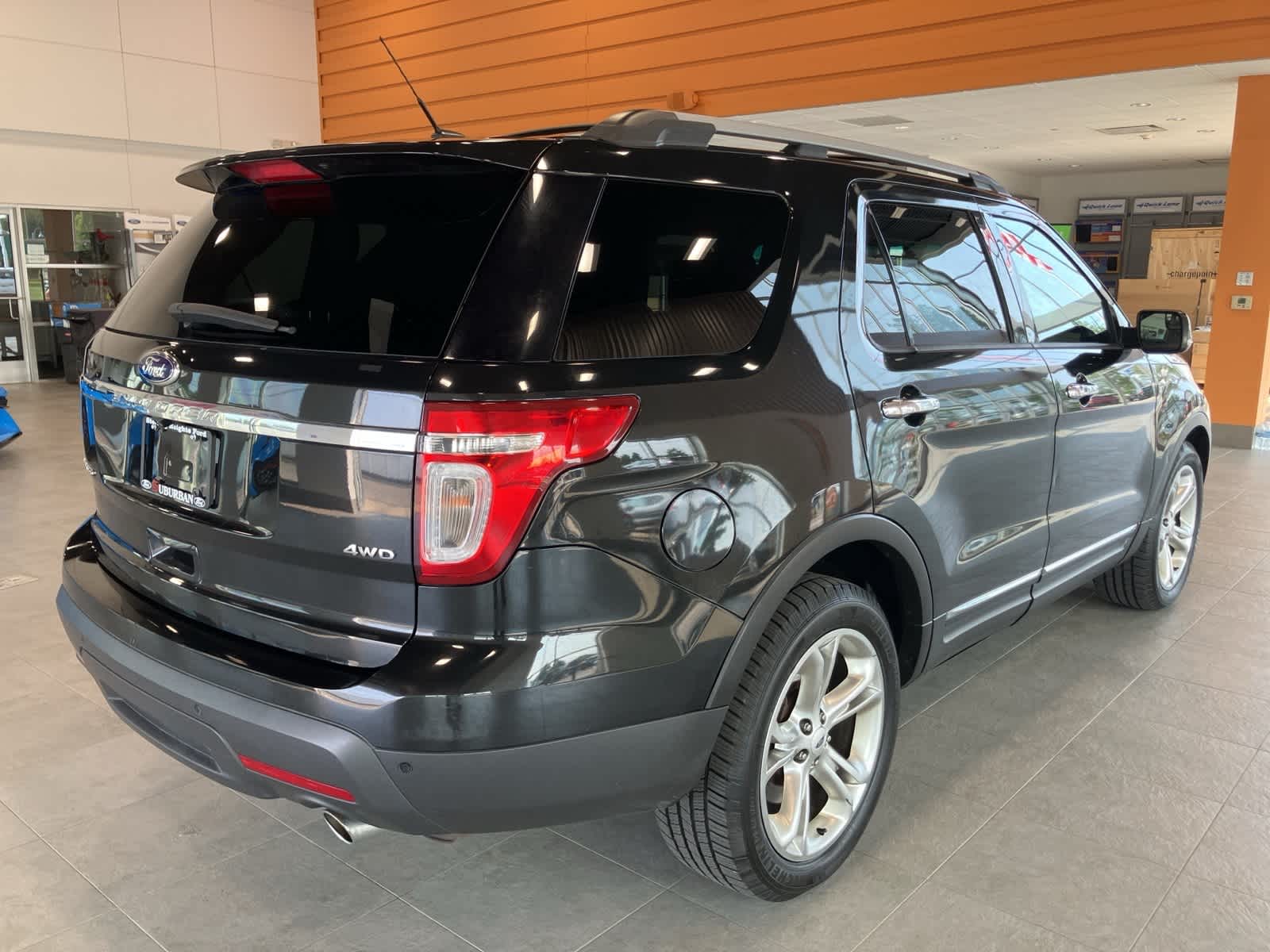 Thumbnail: 2015 Ford Explorer - 5