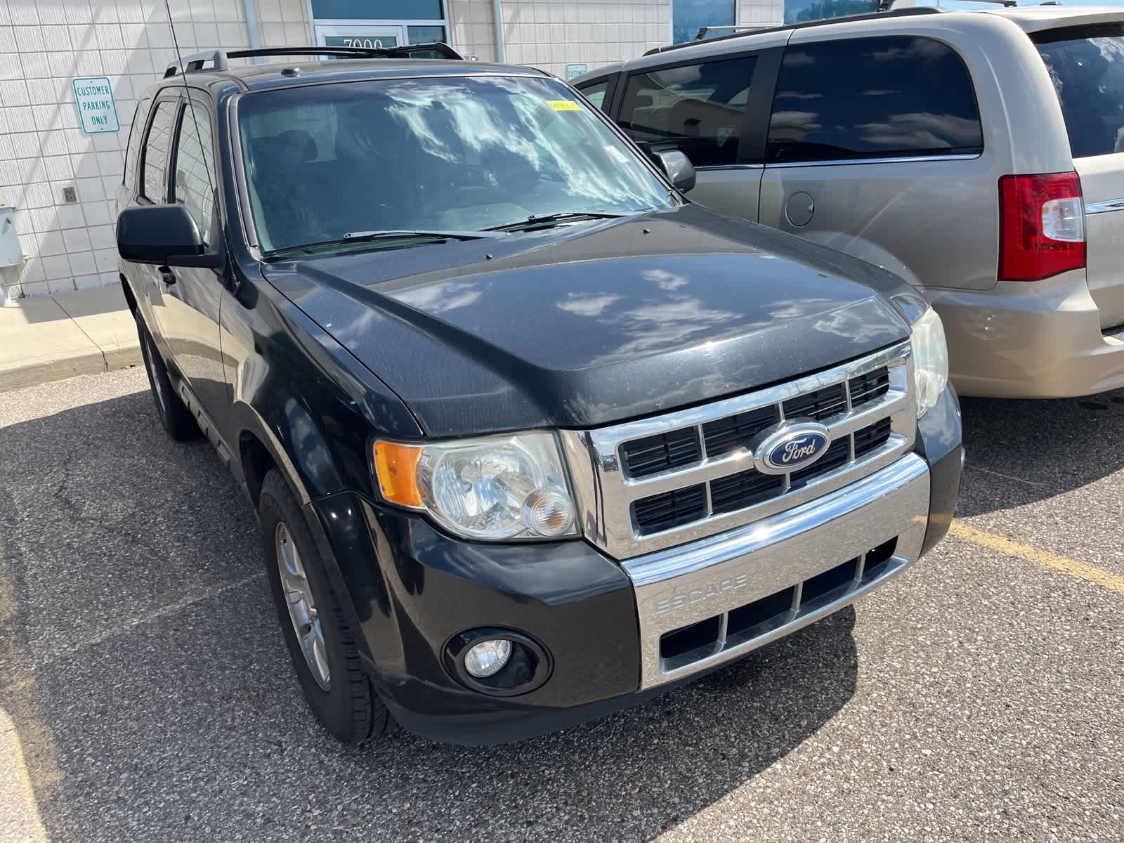 Thumbnail: 2011 Ford Escape - 21
