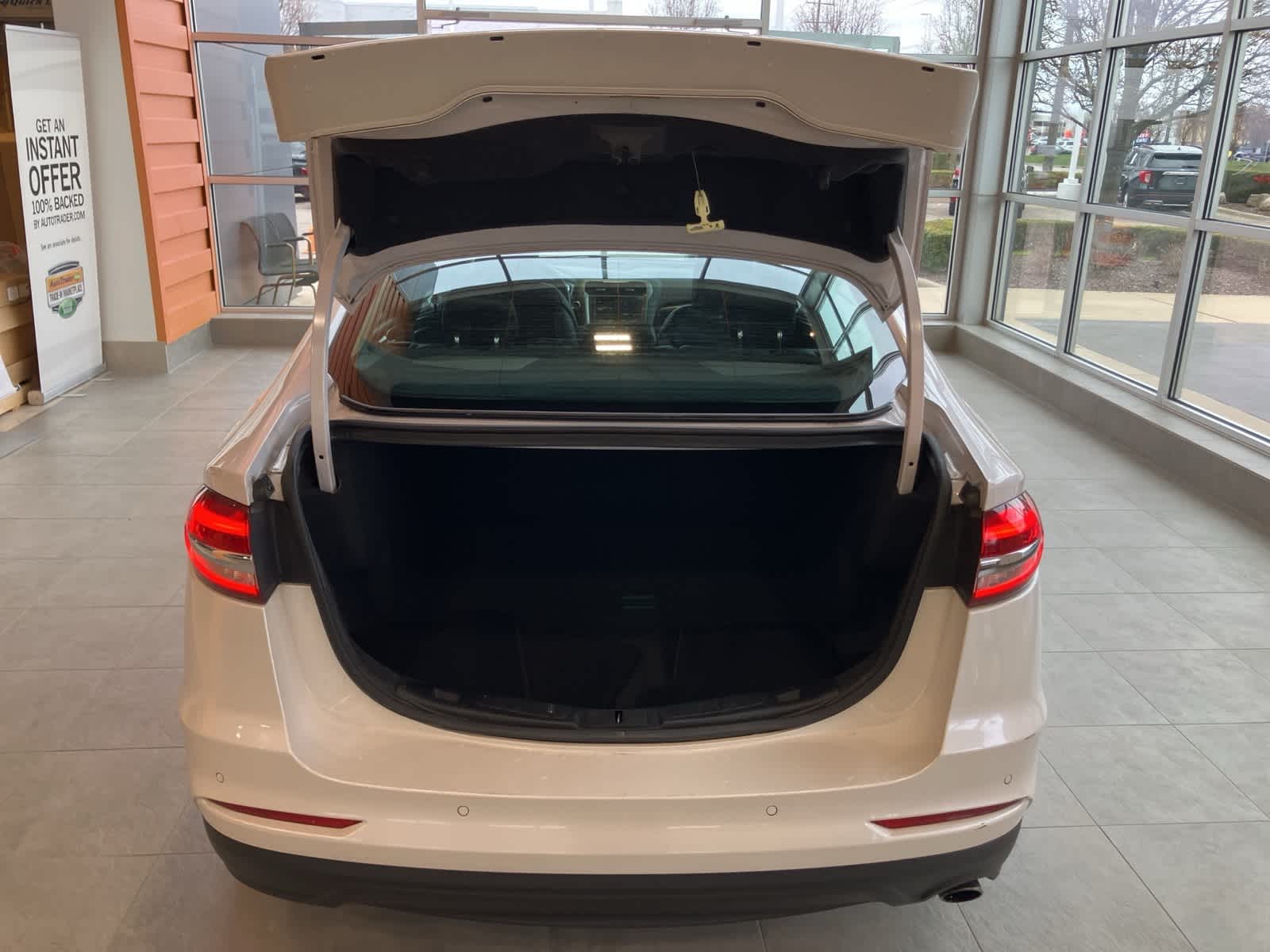 Thumbnail: 2020 Ford Fusion - 24