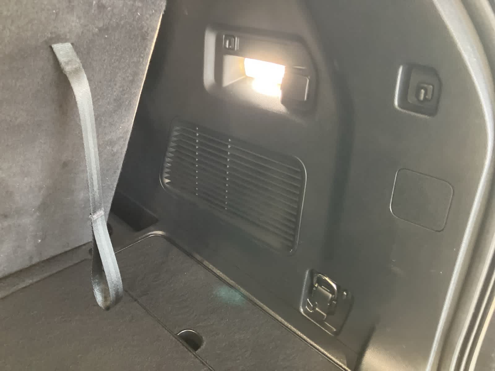 Thumbnail: 2023 Ford Explorer - 26