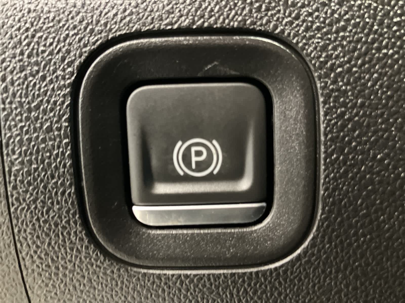 Thumbnail: 2019 Chevrolet Silverado 1500 - 15