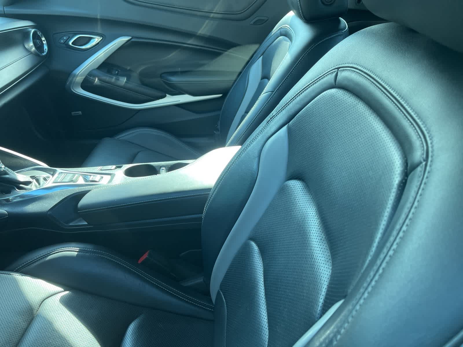 Thumbnail: 2017 Chevrolet Camaro - 21